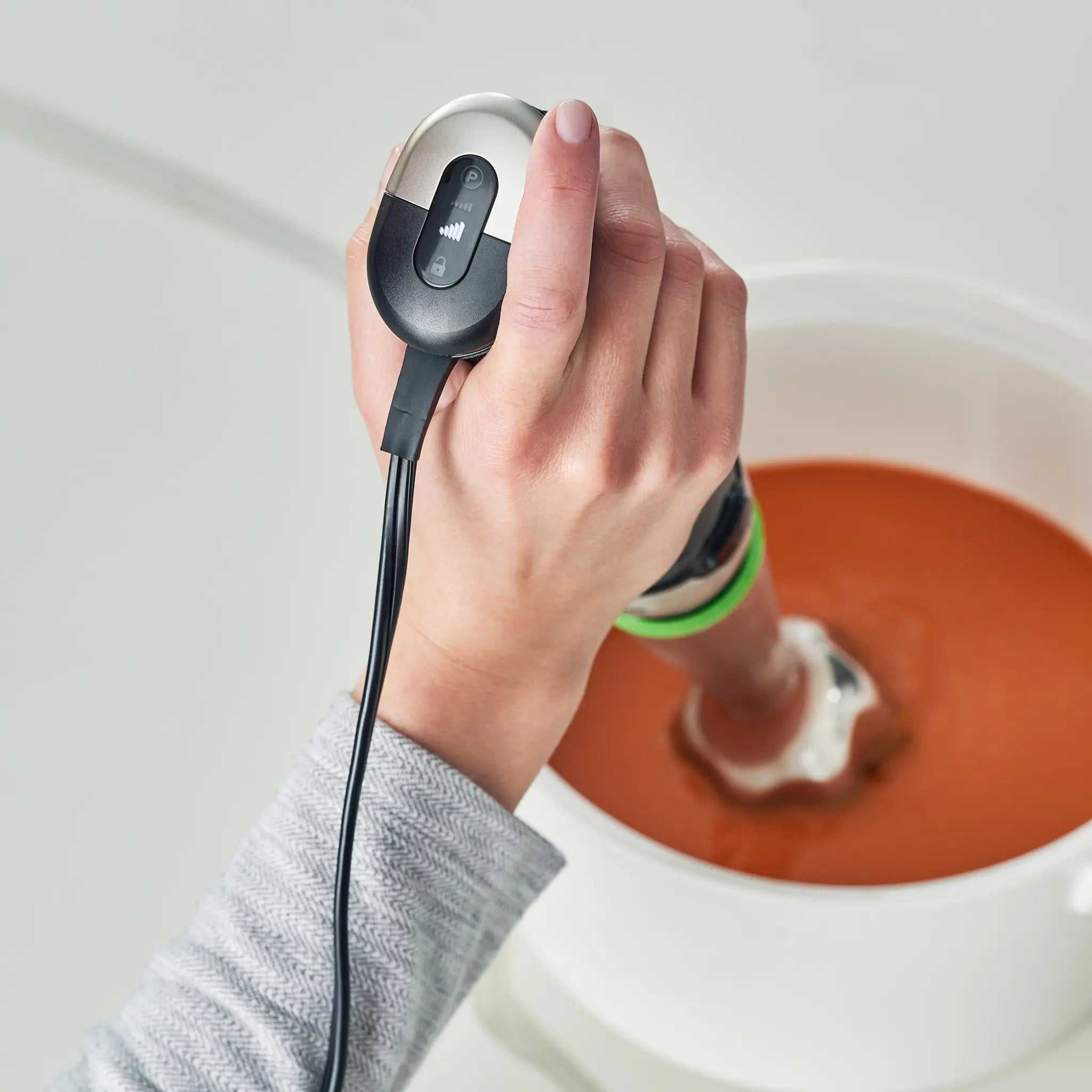 Mélangeur à main Braun MultiQuick 9 700W avec accessoires et technologie SmartSpeed