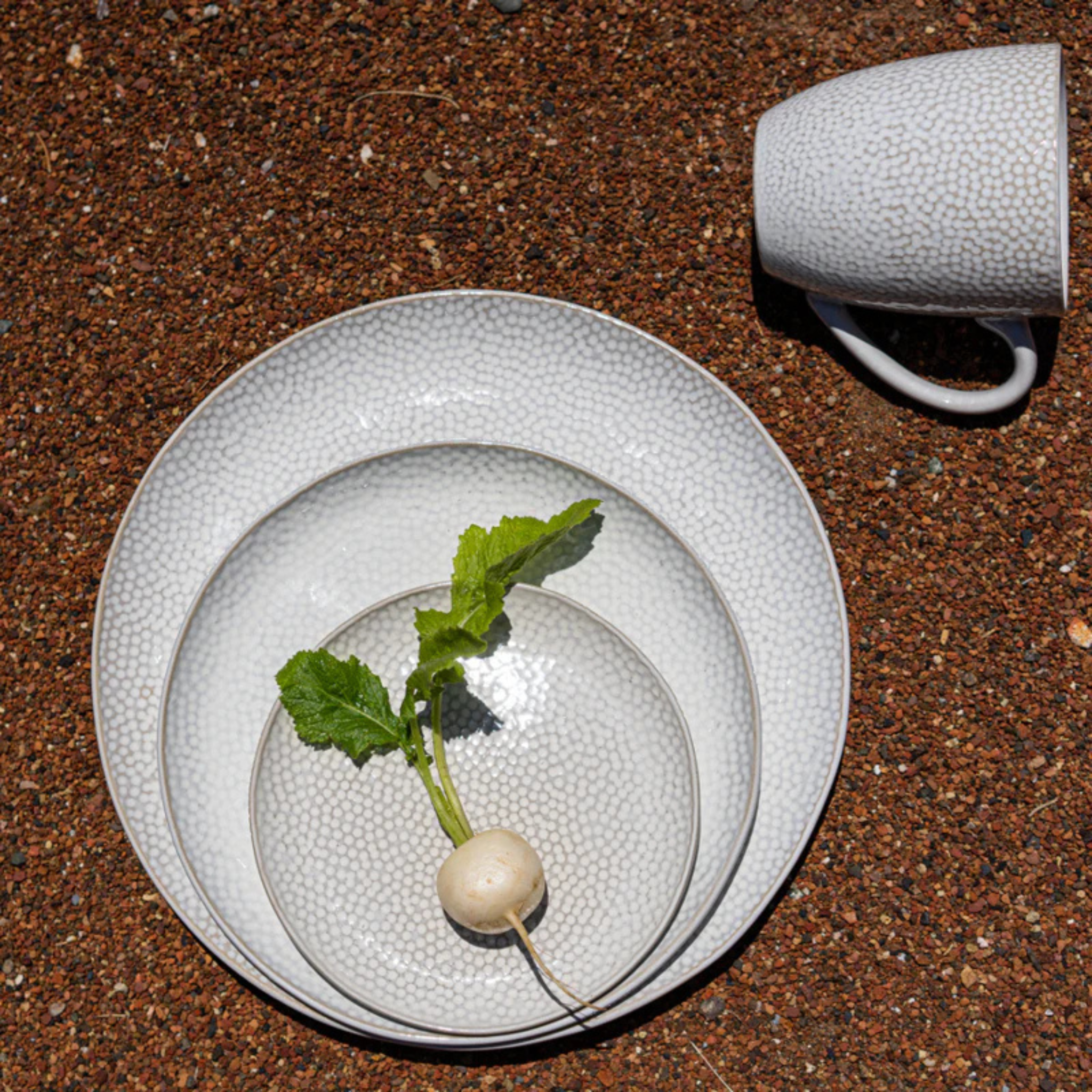 Assiette à salade en grès Truffles 20,5 cm – BIA
