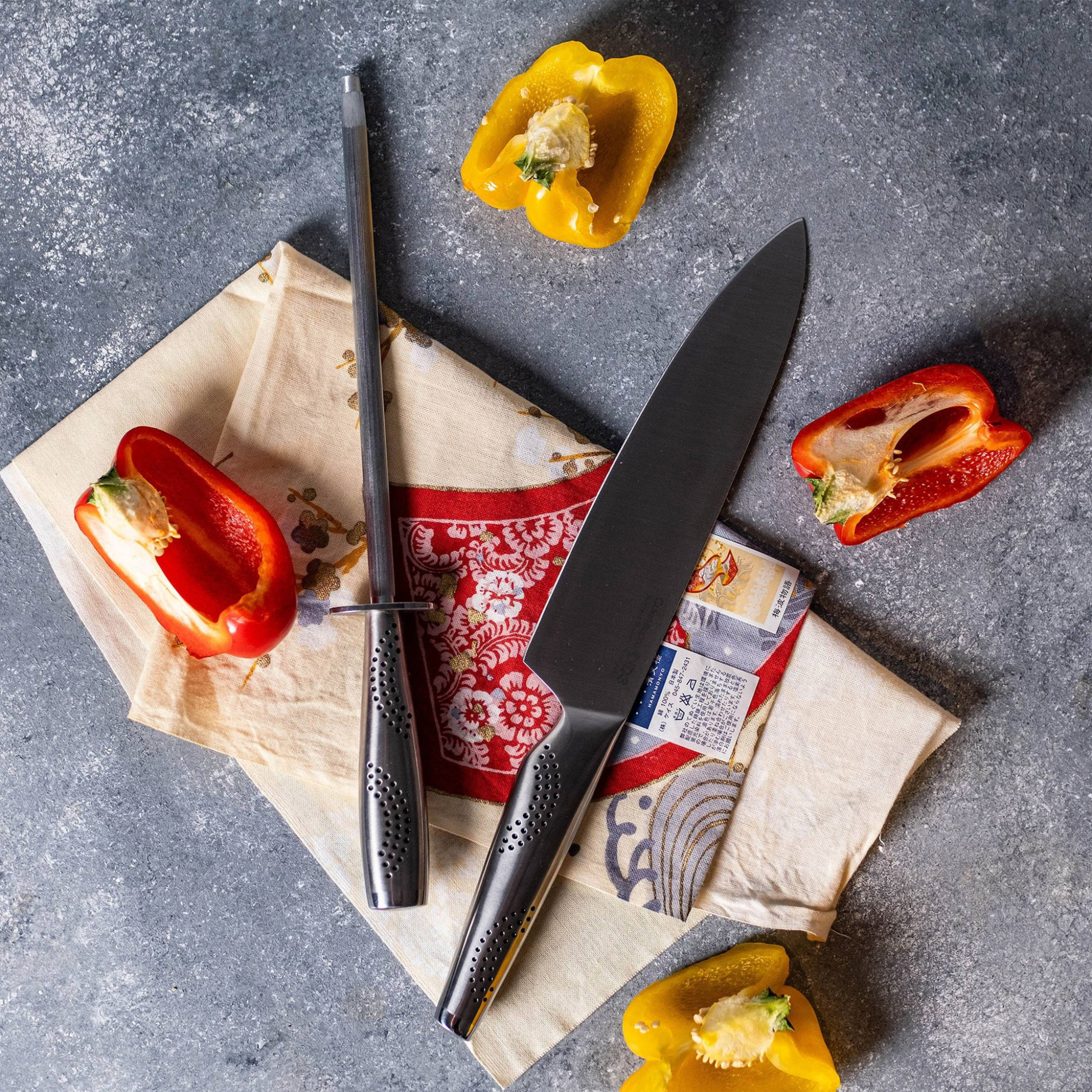 fusil d’affûtage Cuisine::pro® sur plan de travail de cuisine