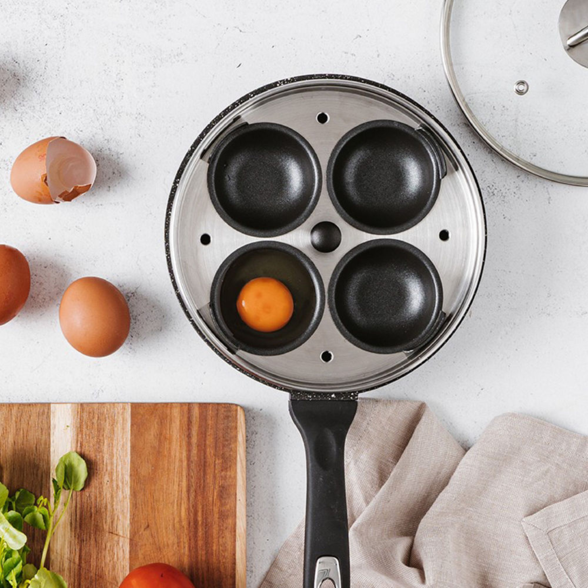 Granite 8" Frying Pan and Four Egg Poacher with Lid 1.4 L - Cuisine::pro®