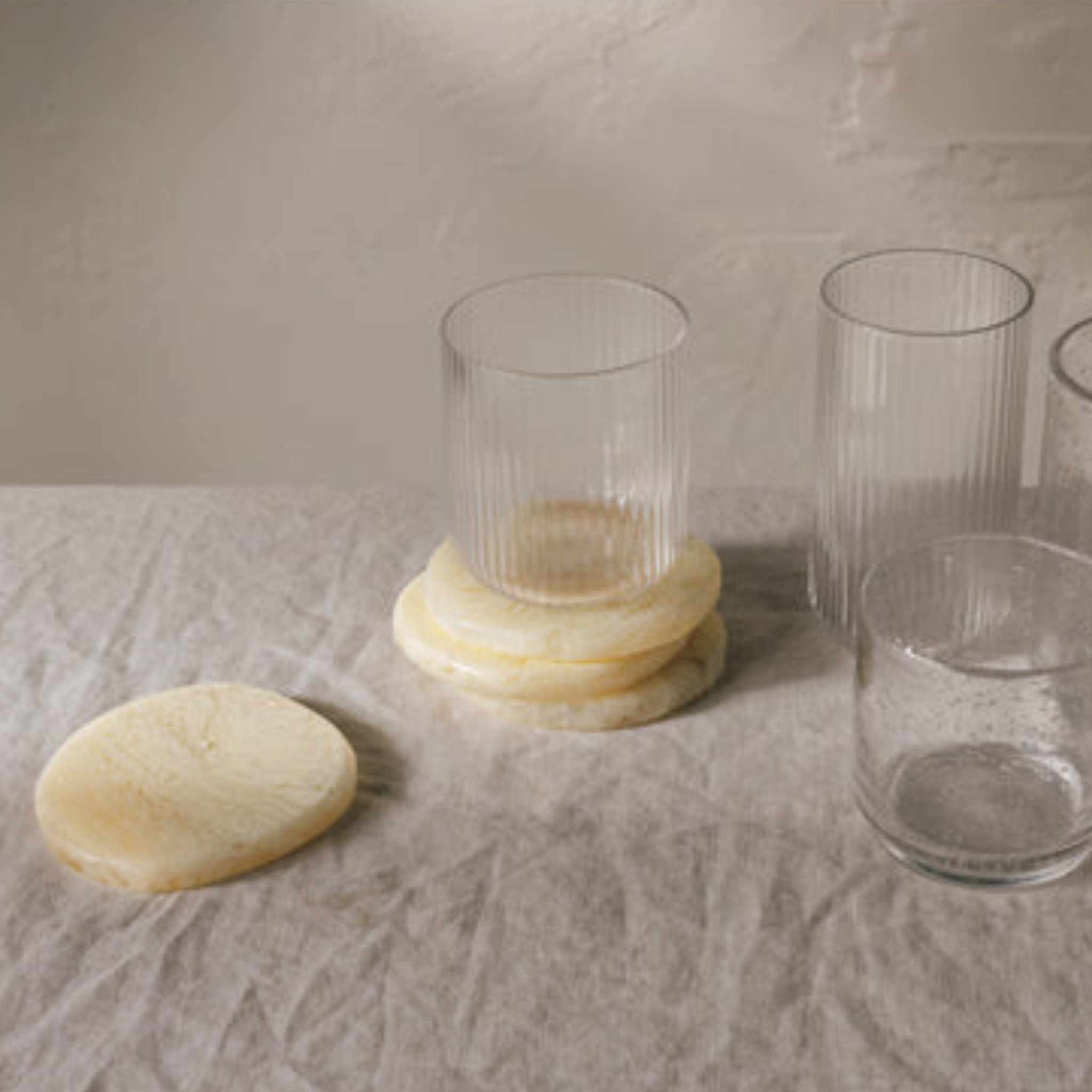 Ensemble de 4 sous-verres en résine ivoire - Danica