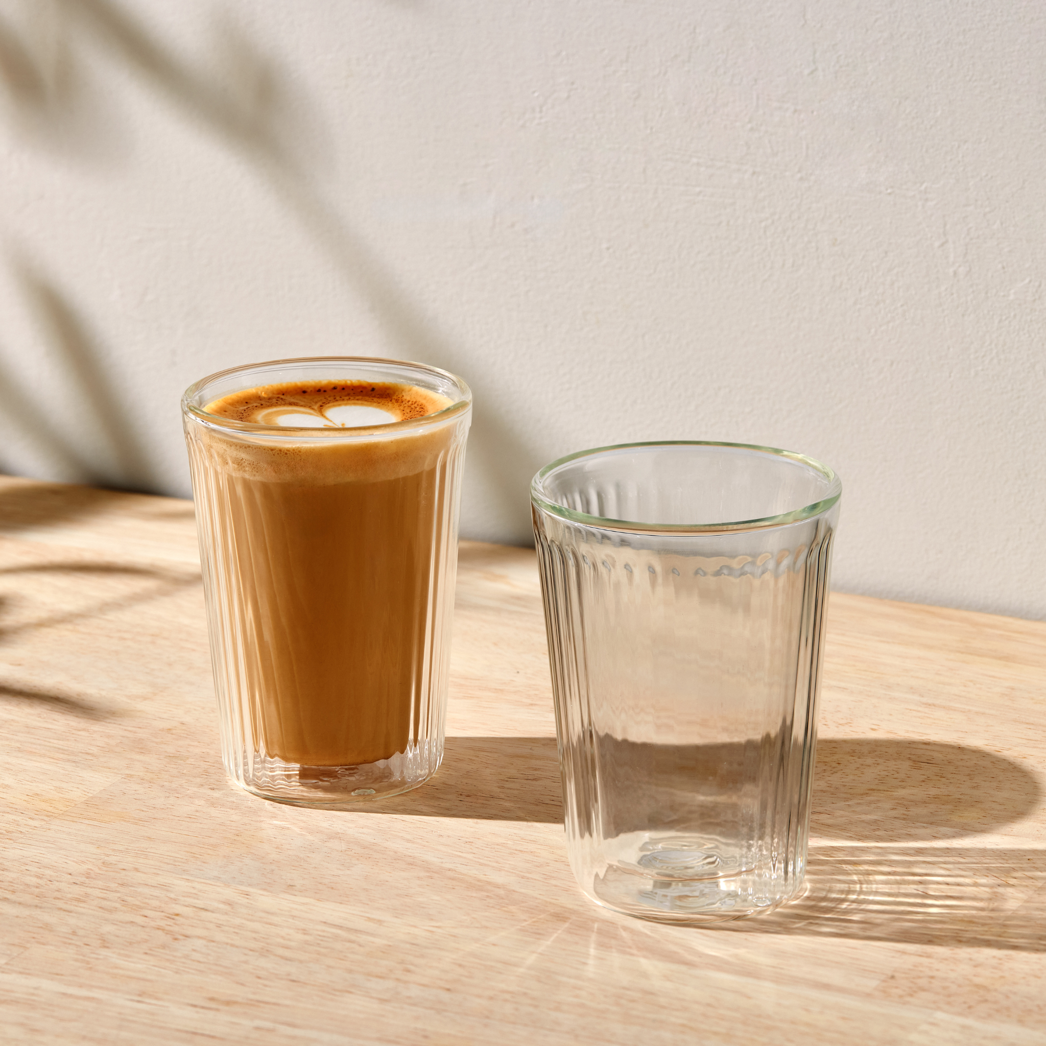 Ensemble de 2 verres à double paroi striés 250 ml - Maxwell & Williams