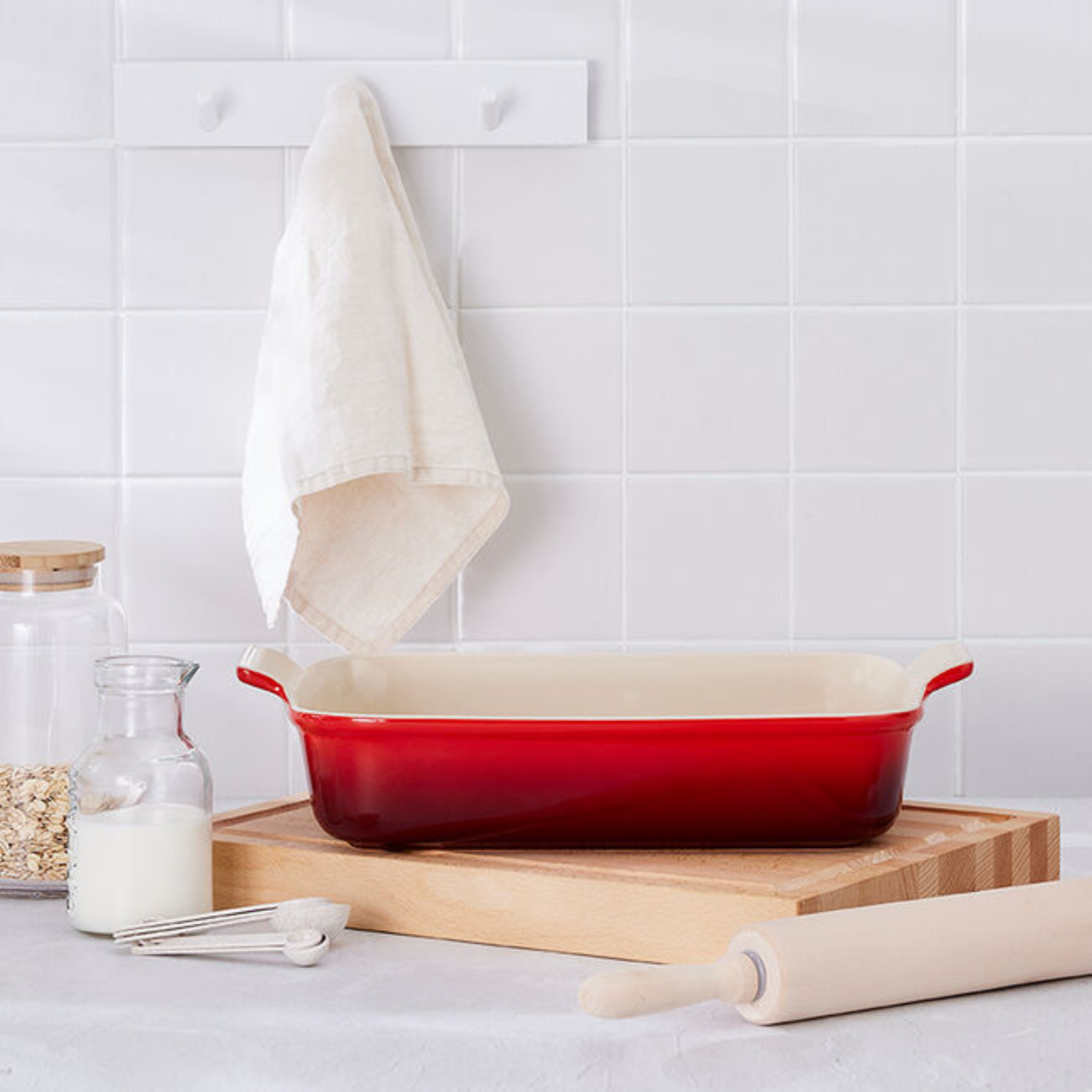 Plat rectangulaire en grès Cerise 2.3 L - Le Creuset