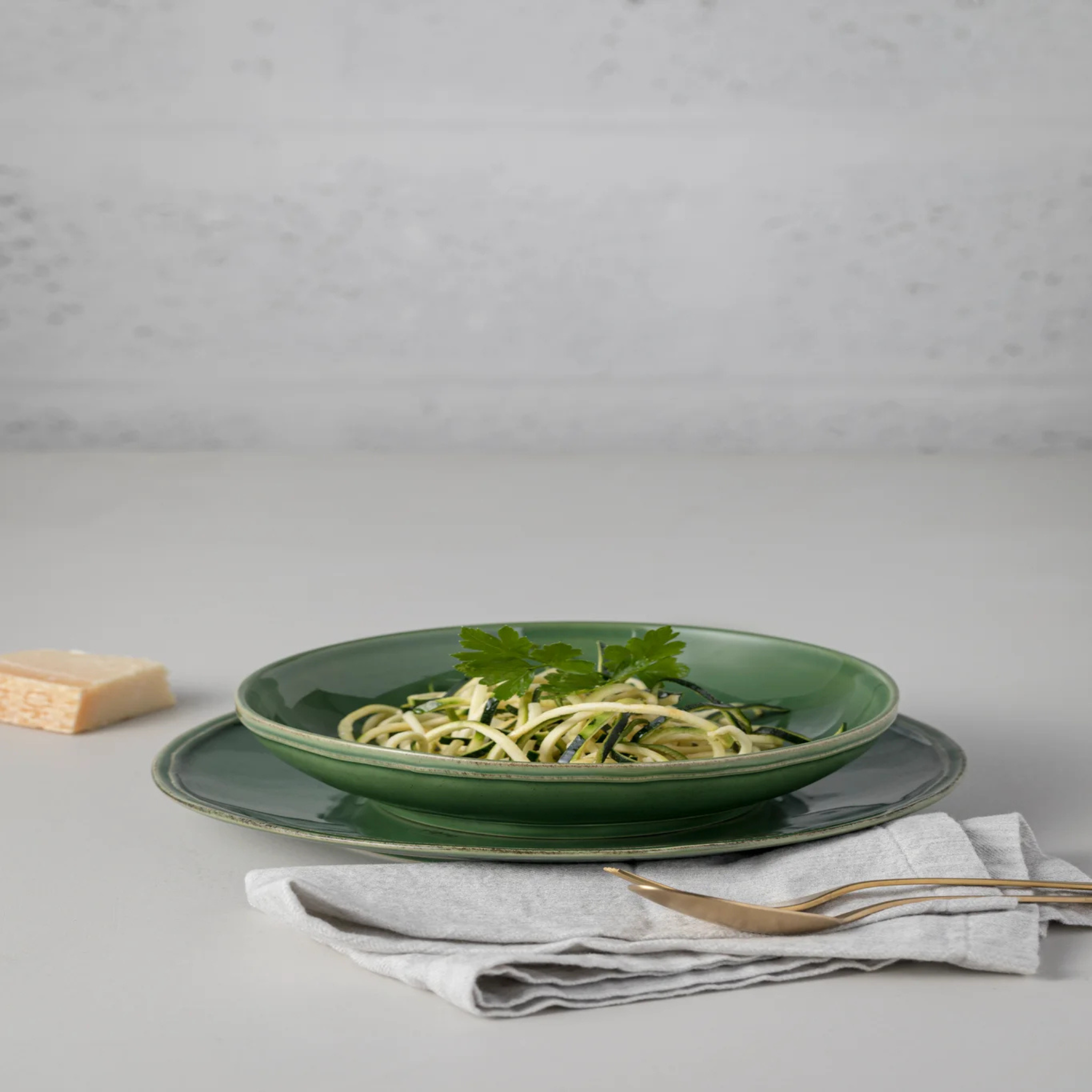 Bol à soupe en grès Fontana vert 22,6 cm – Costa Nova 
