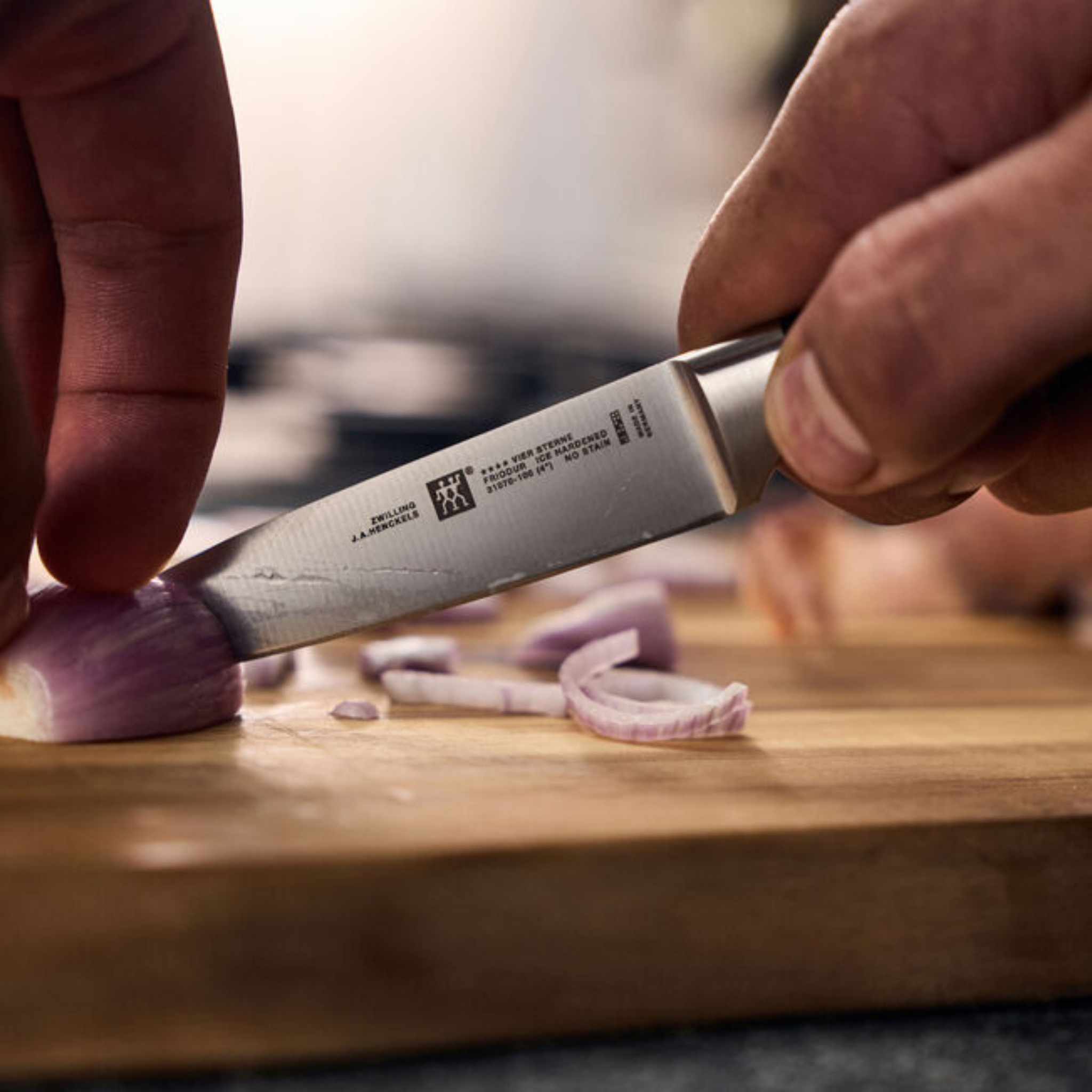 couteau Zwilling Four Star mise en situation
