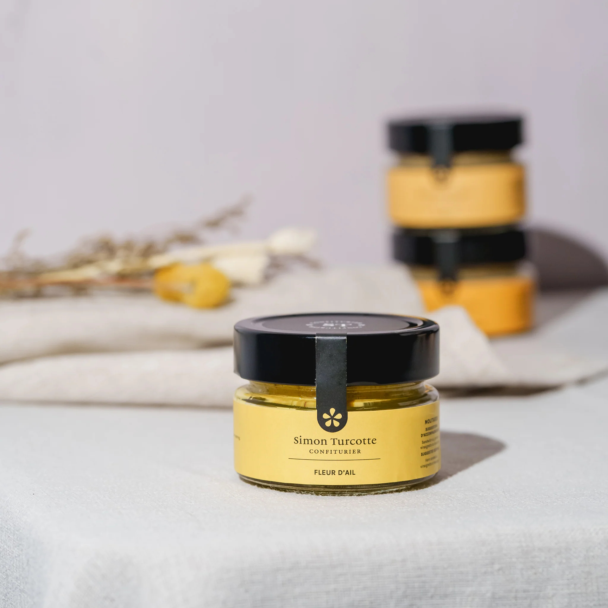 Moutarde fleur d’ail 125 ml – Simon Turcotte Confiturier