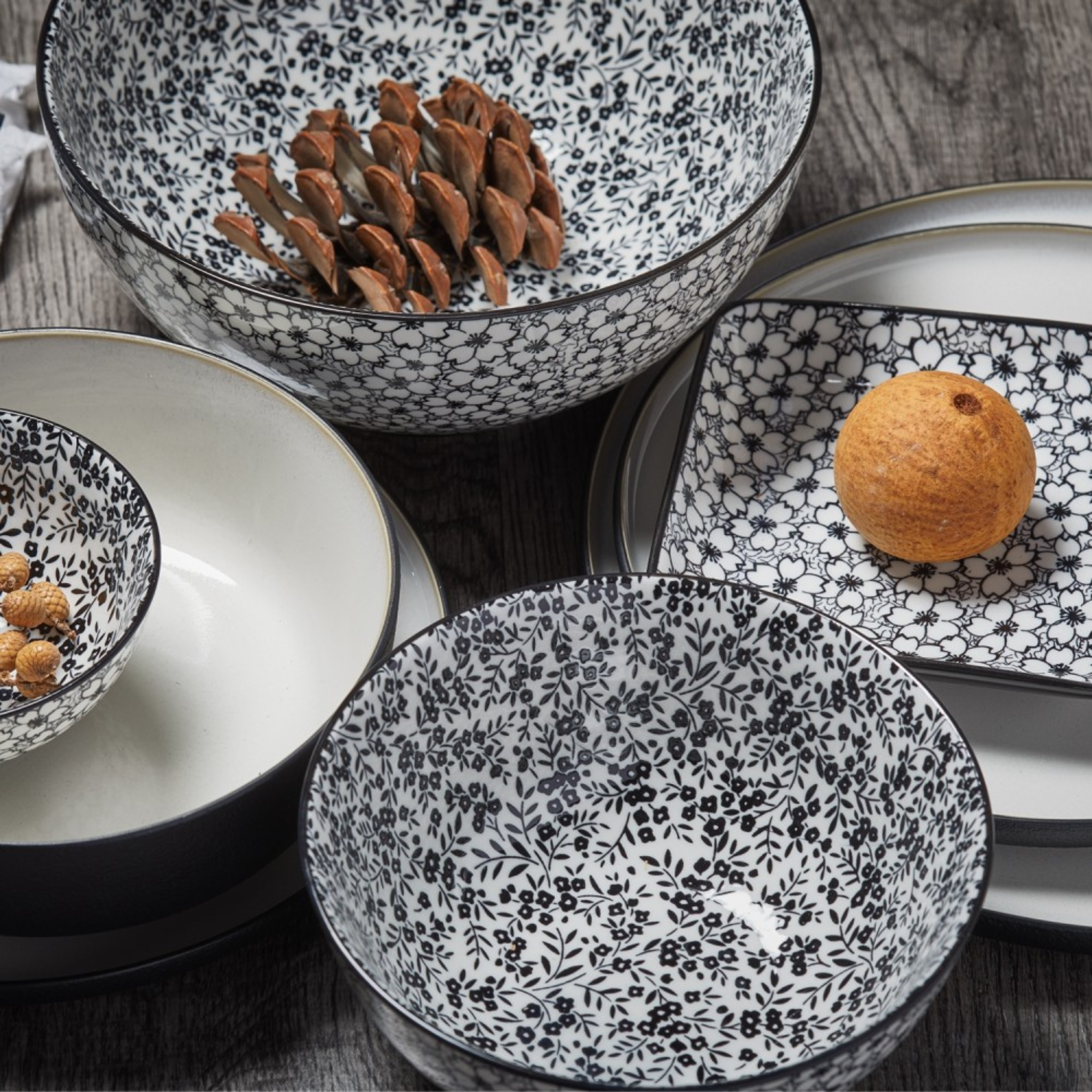 Bol en porcelaine Daisy Noir 10 cm