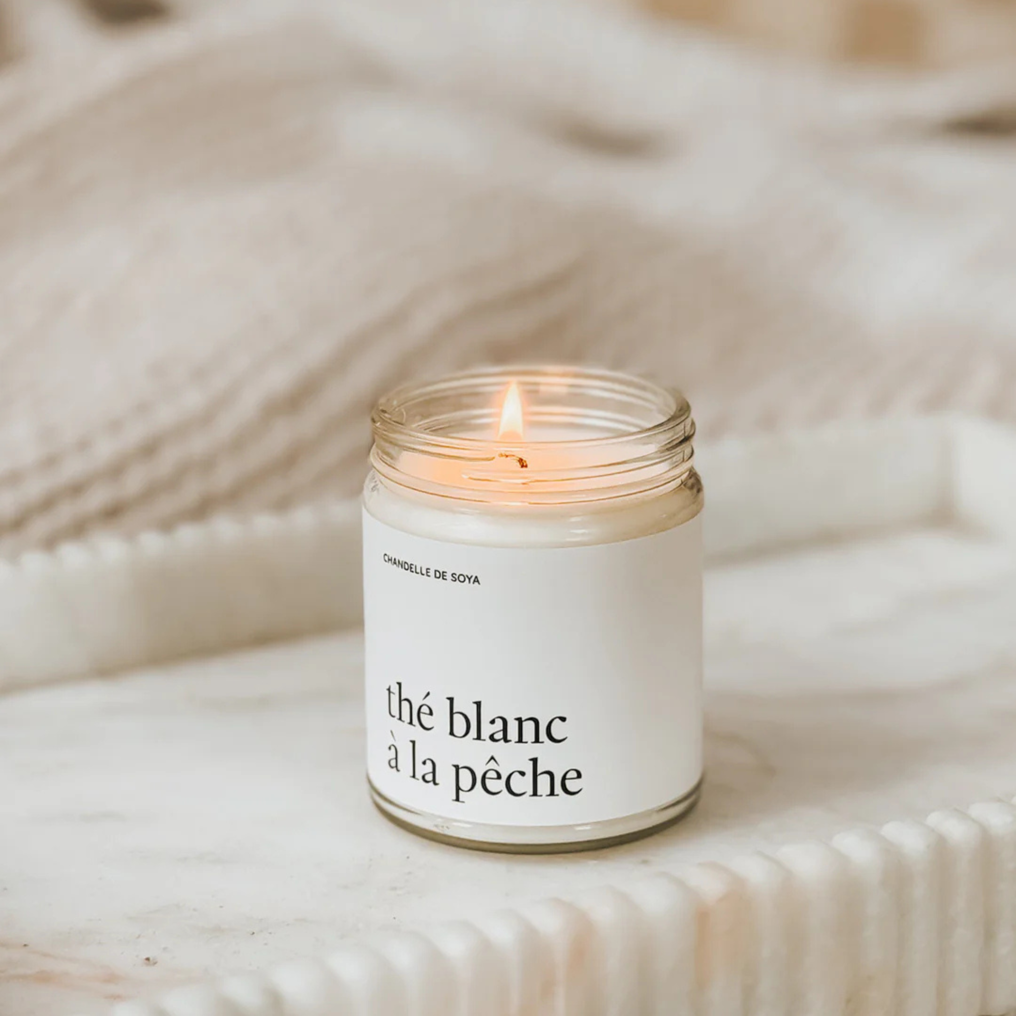 Peach White Tea Soy Candle 270 ml - Marée Candles