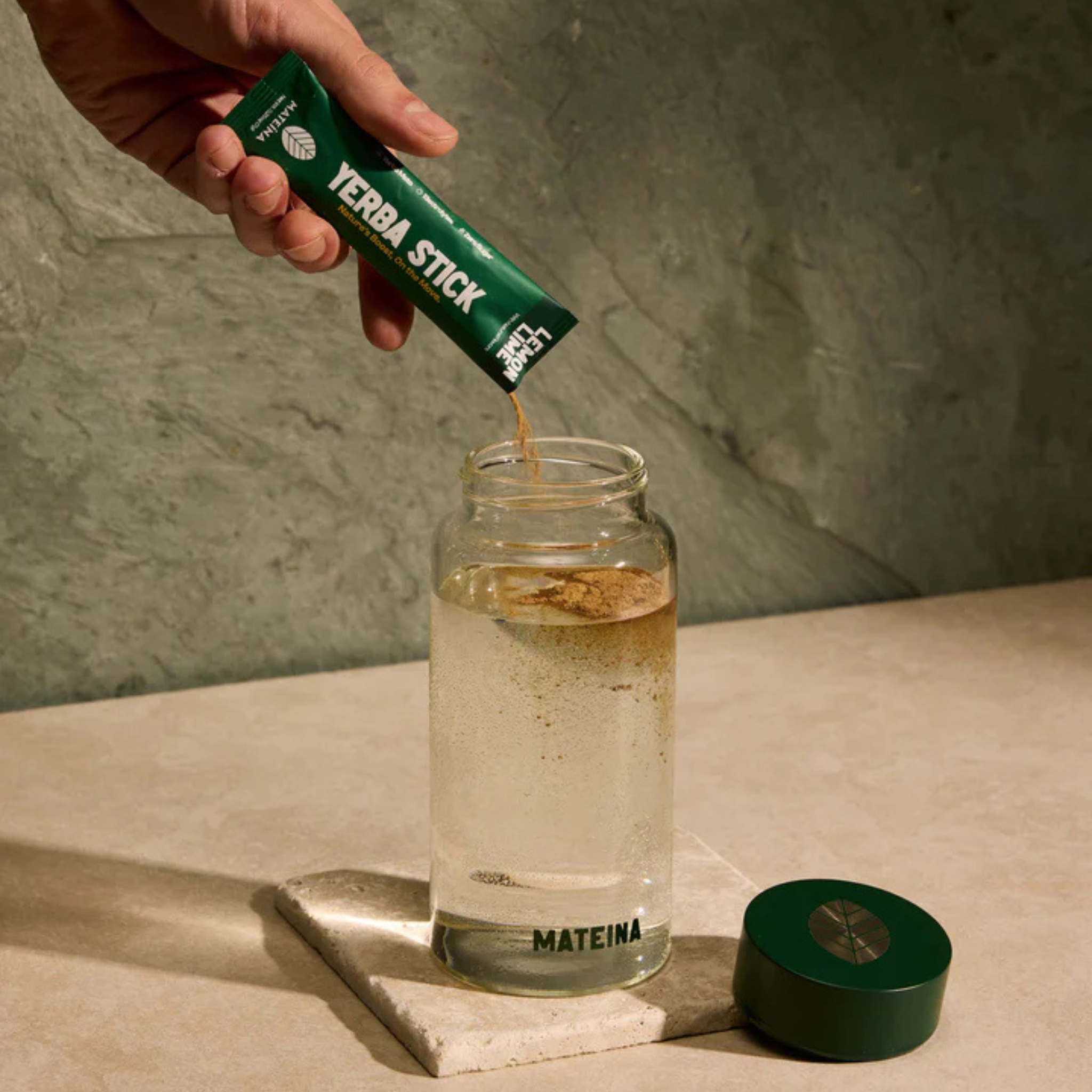 Ensemble de 15 bâtonnets de Yerba Maté avec électrolytes Citron Lime - Mateina Mateina