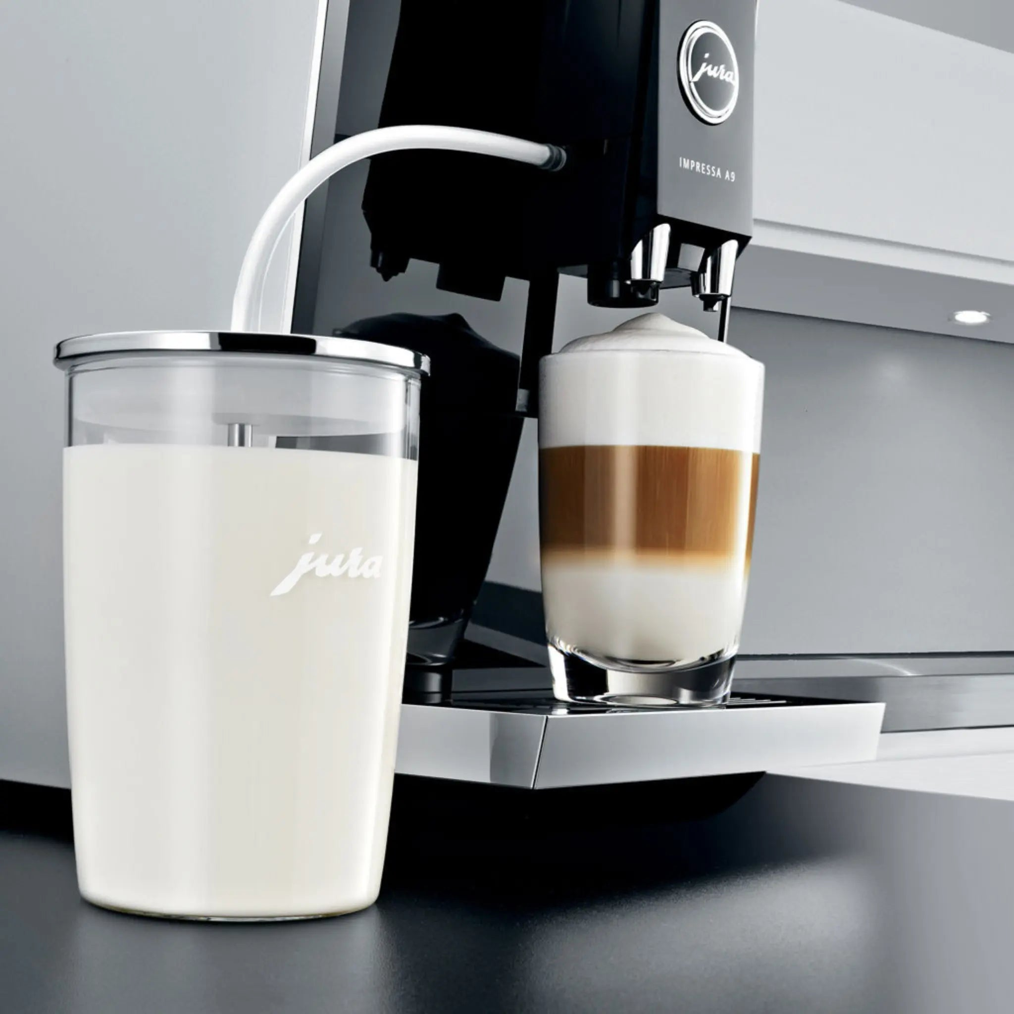 Récipient à lait en verre 0,5 L JURA avec bec en acier inoxydable pour mousse de lait parfaite