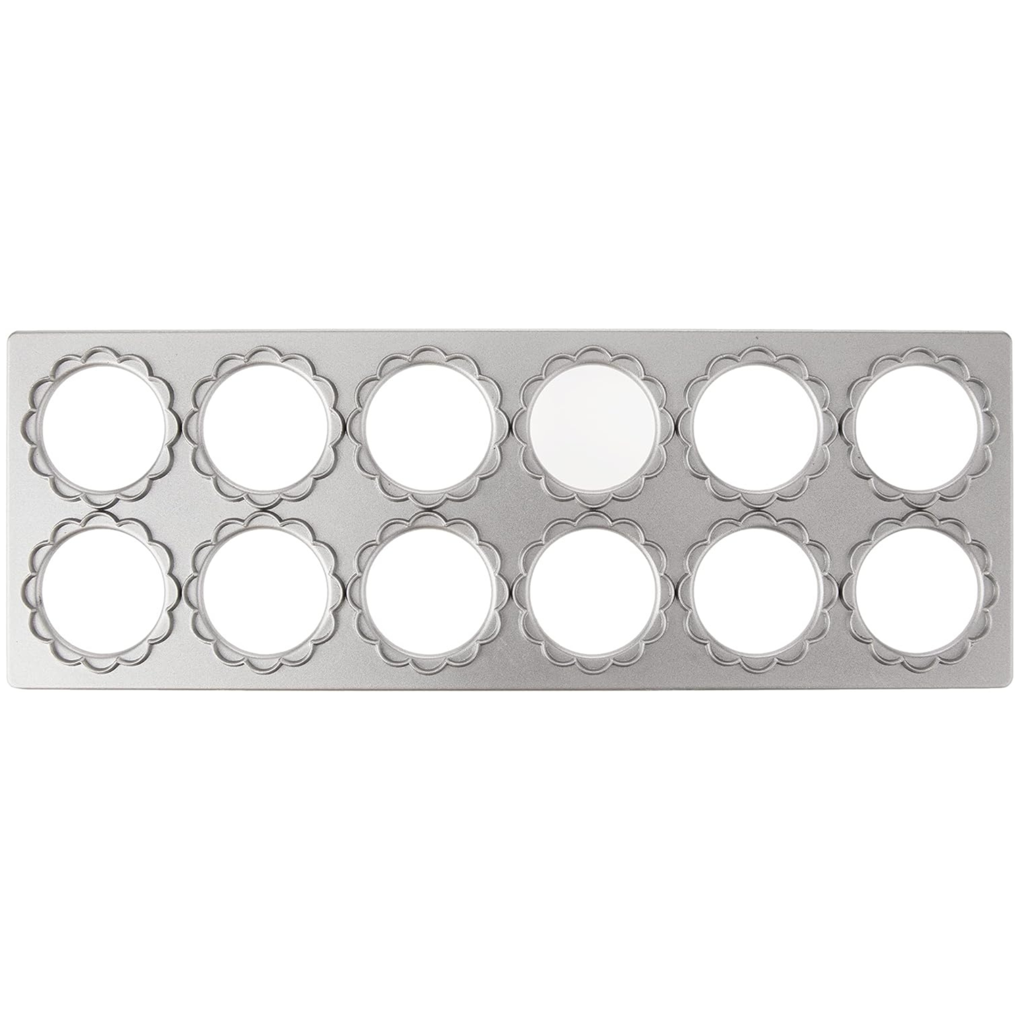 Flower-shaped ravioli mold - Fox Run