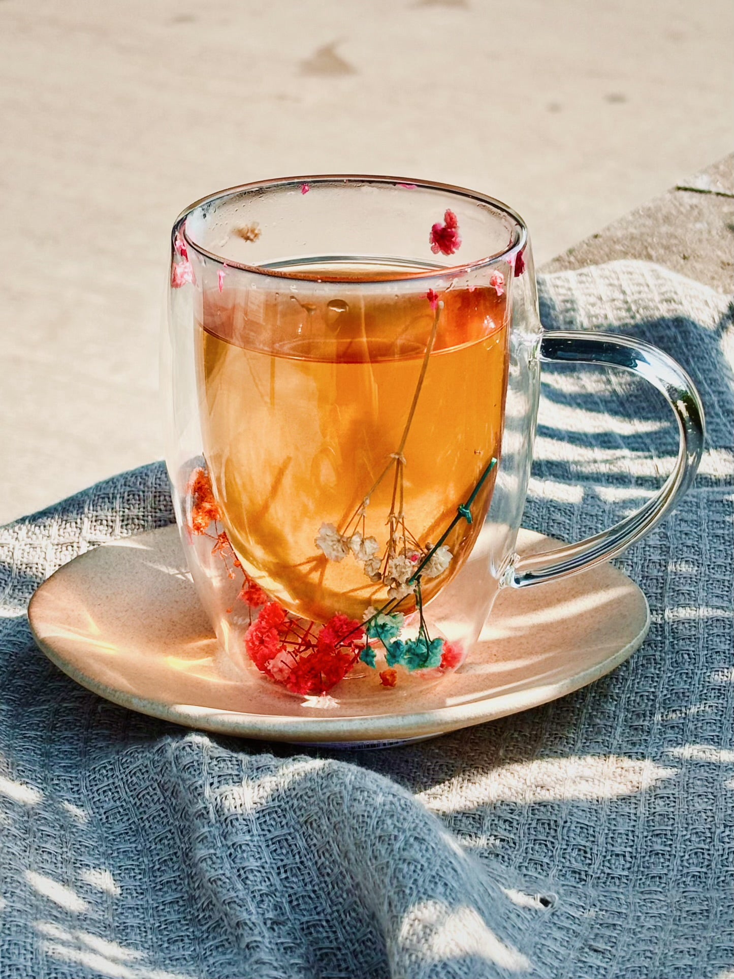 Tasse à double paroi avec fleurs séchées 350 ml