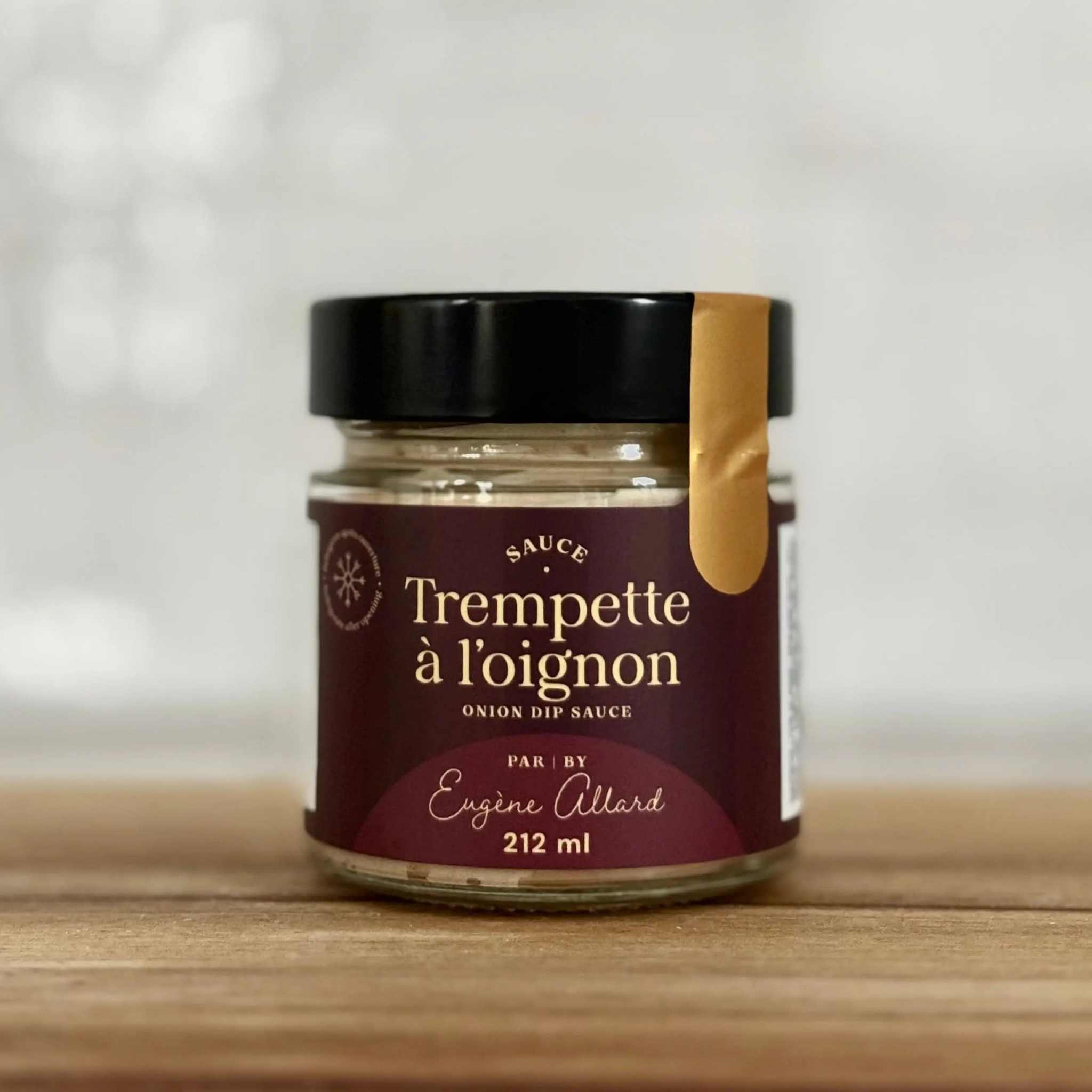 Bouteille de sauce trempette à l'oignon Eugène Allard 212 ml pour fondue festive
