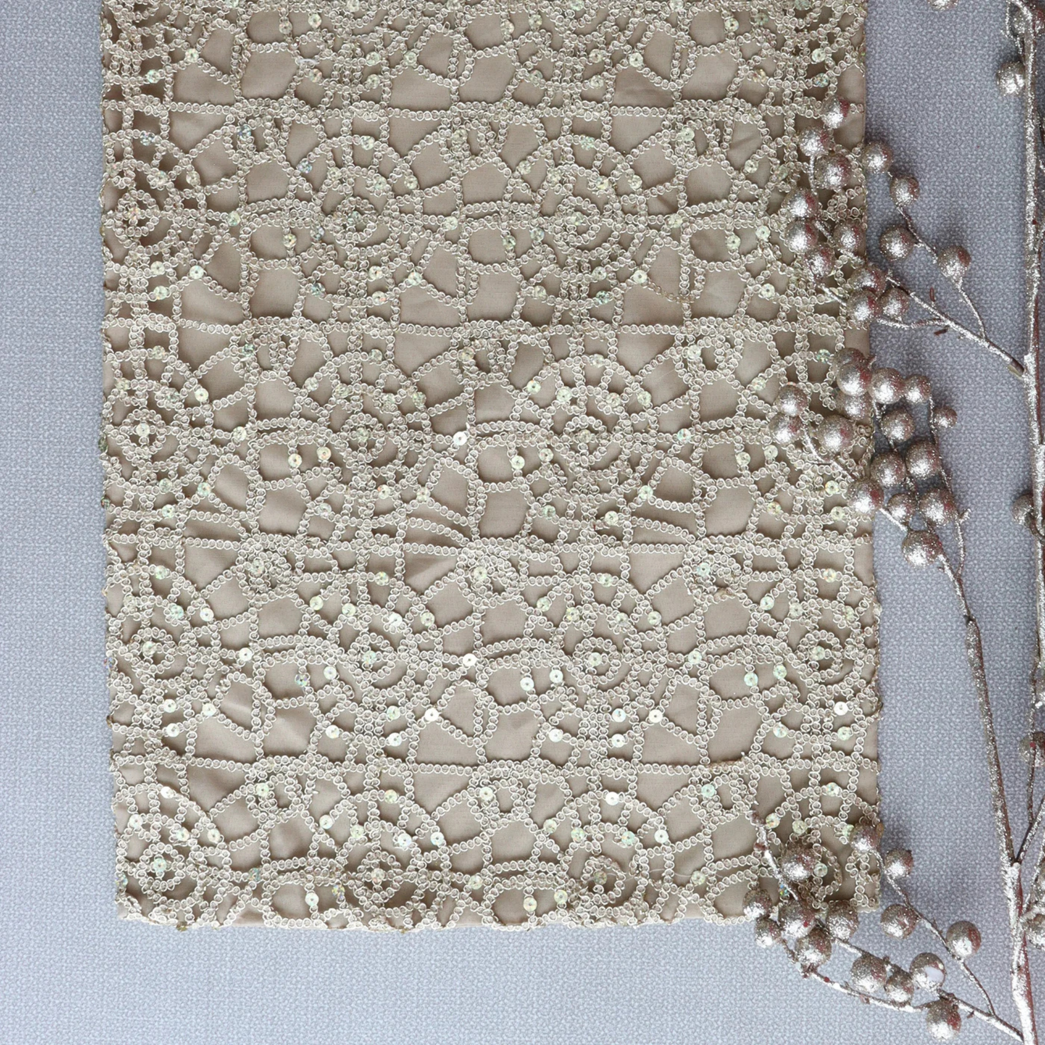 Chemin de table doré scintillant 13 x 72 po