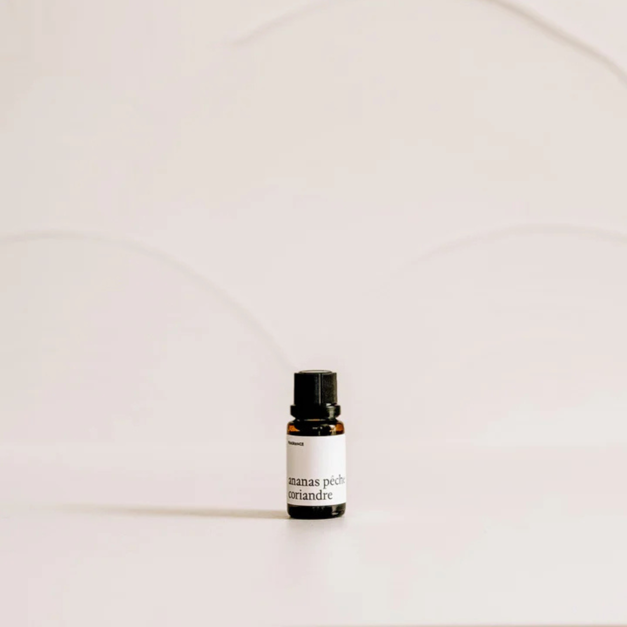 Pineapple, Peach &amp; Coriander Dryer Ball Fragrance 15ml - Marée Candles