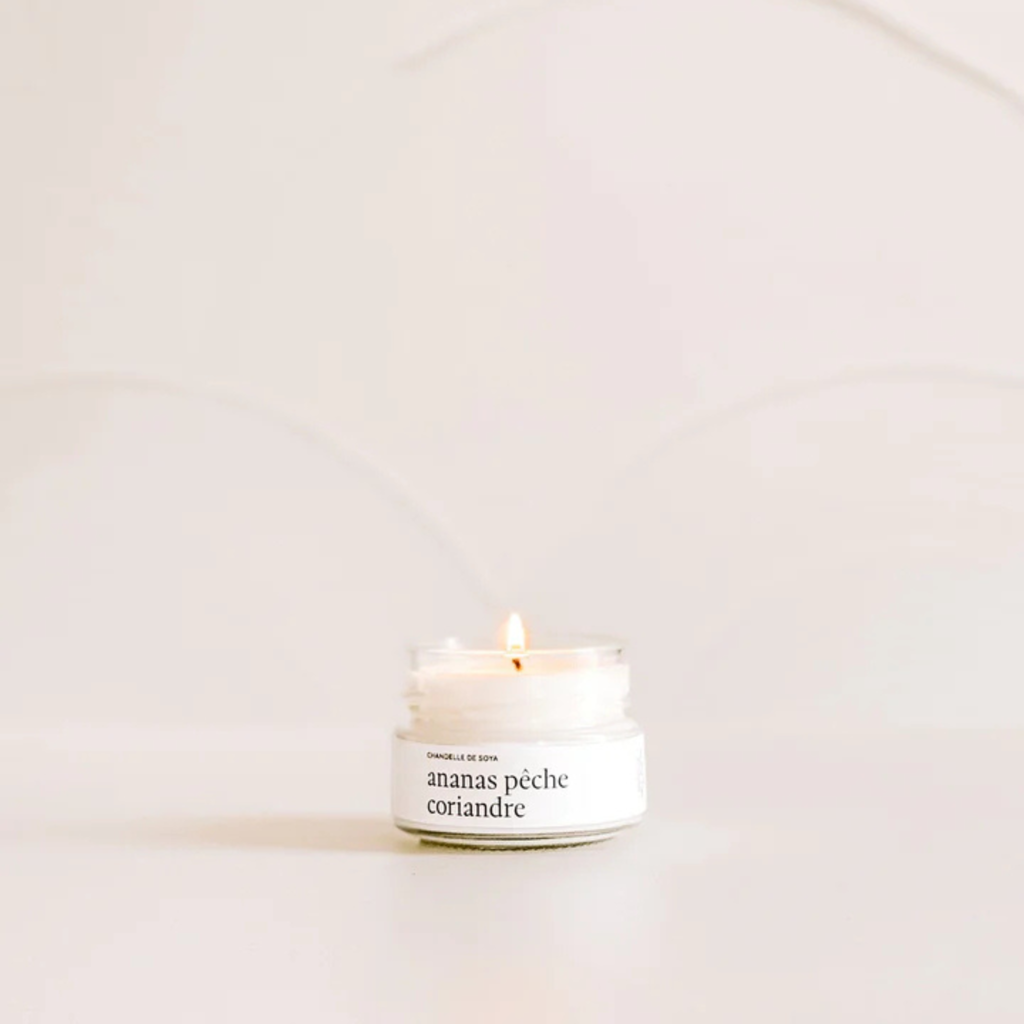 Soy Candle Pineapple, Peach and Coriander 106 ml - Marée Candles