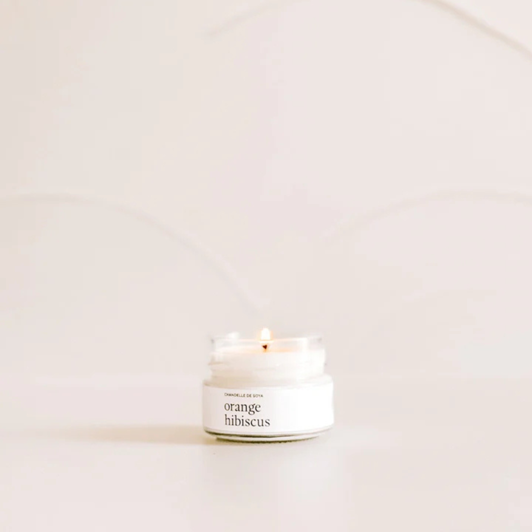 Chandelle de soya Orange hibiscus 106 ml - Marée Chandelles