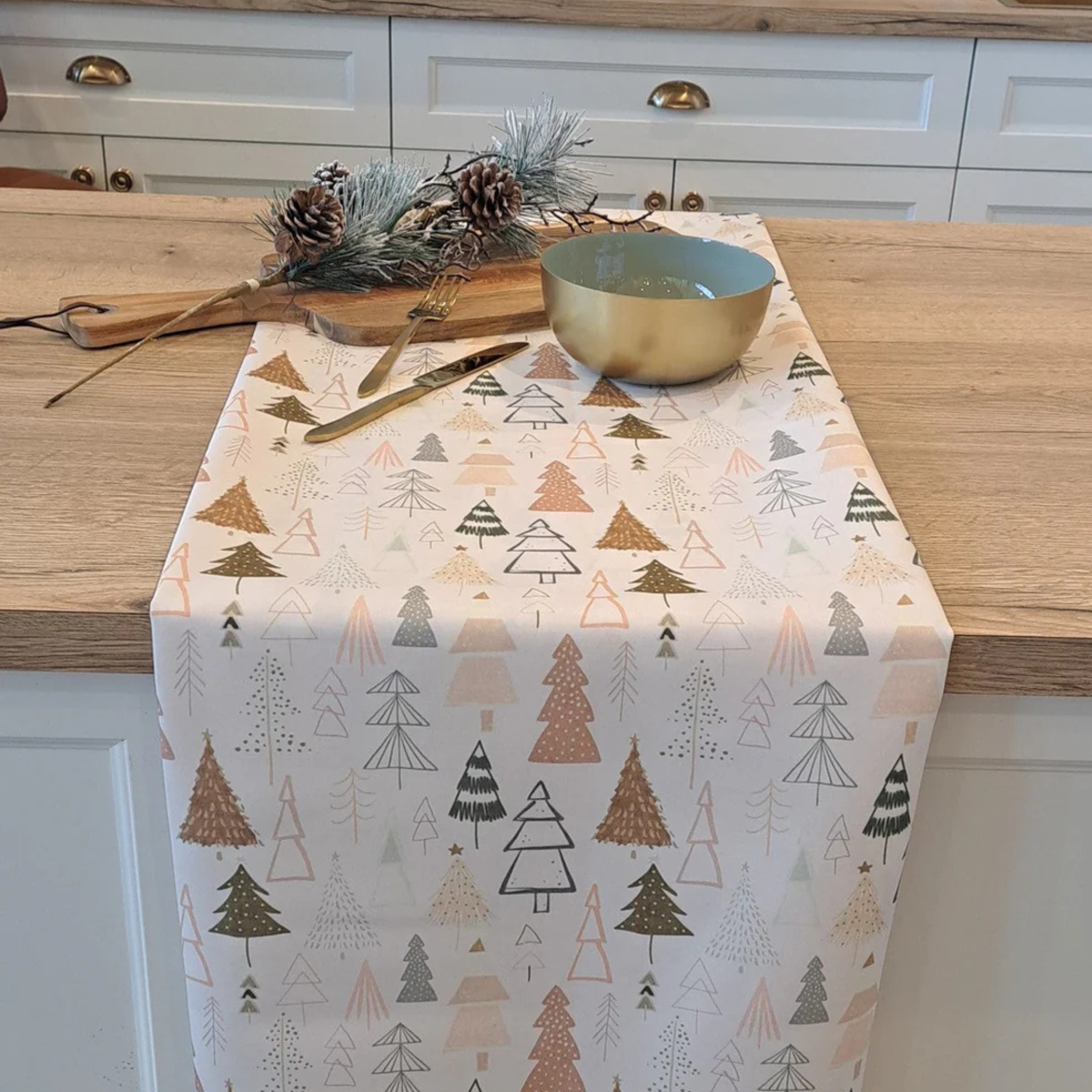 Nappe imprimée Sapins 60 x 90 po - Brunelli