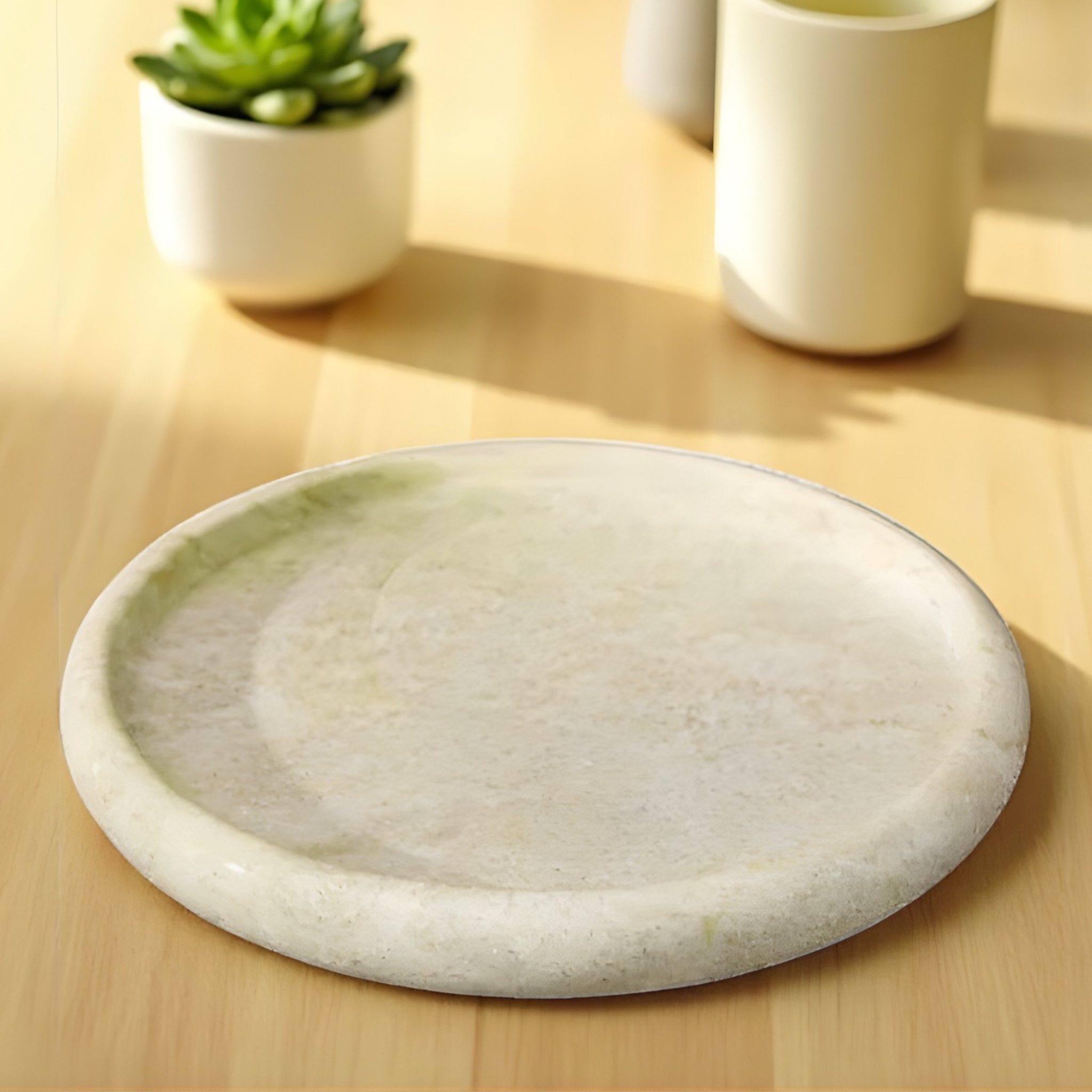 Plateau de service rond en marbre poli crème 25 cm - Crusoë
