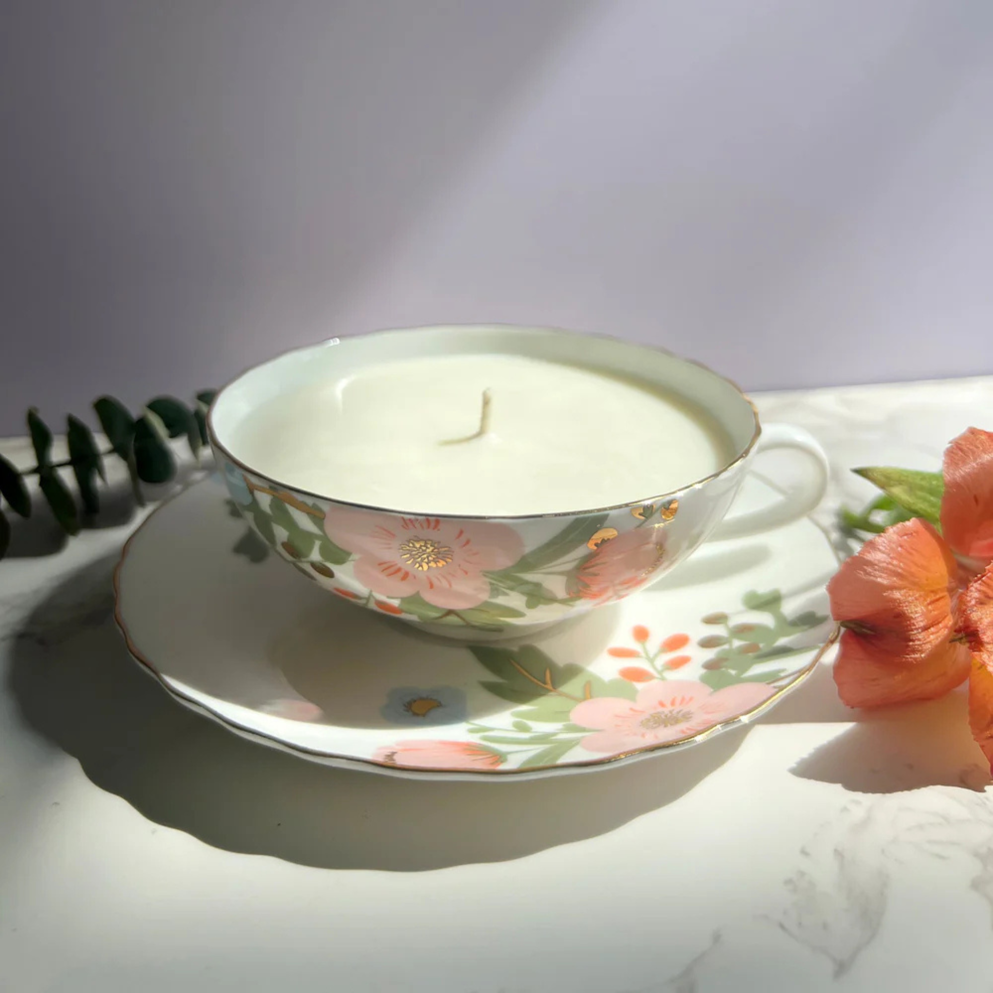 Chandelle tasse Fleur de mimosa et nectarine - Dot & Lil