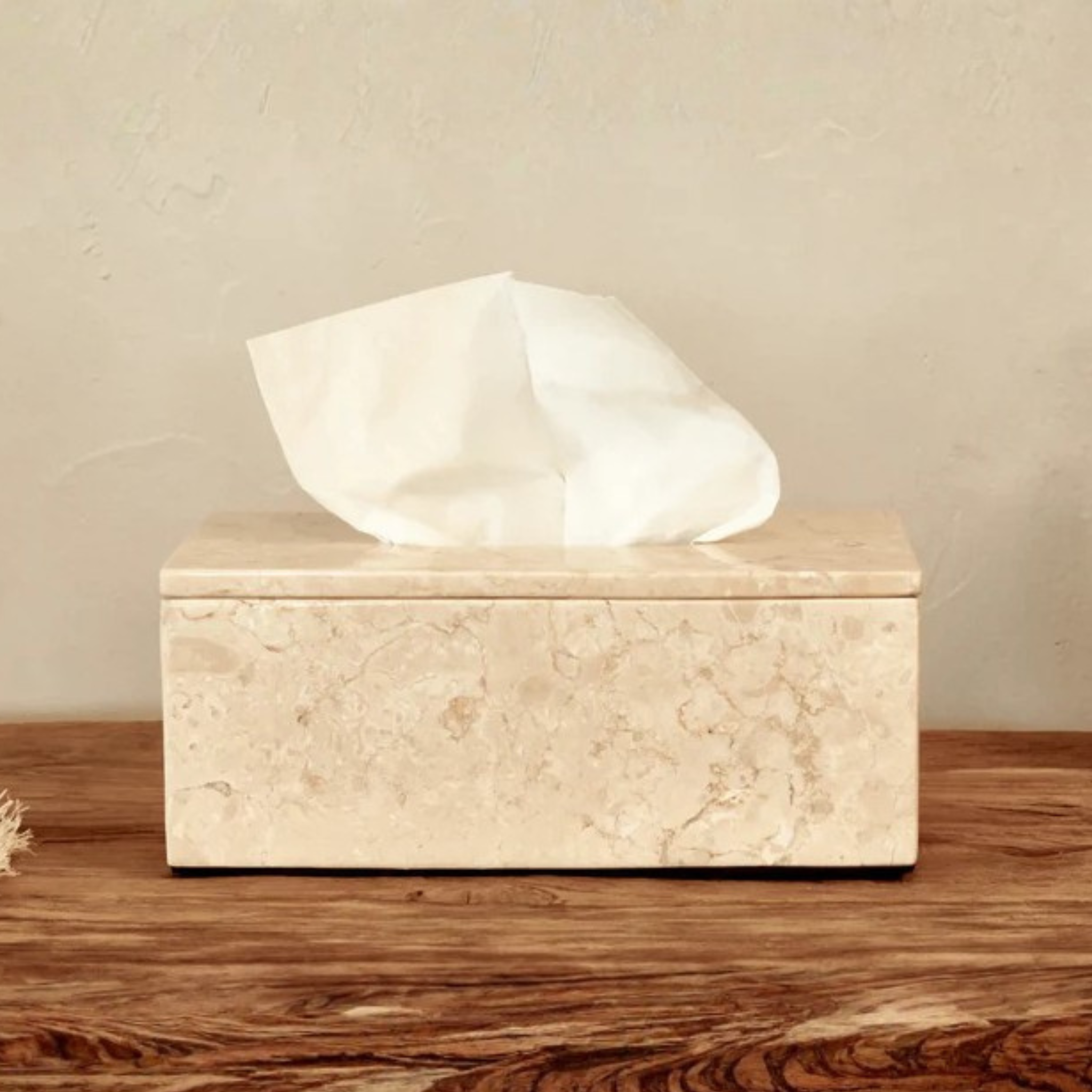 Boîte à mouchoirs en marbre crème fait main, design élégant et fonctionnel pour maison et bureau