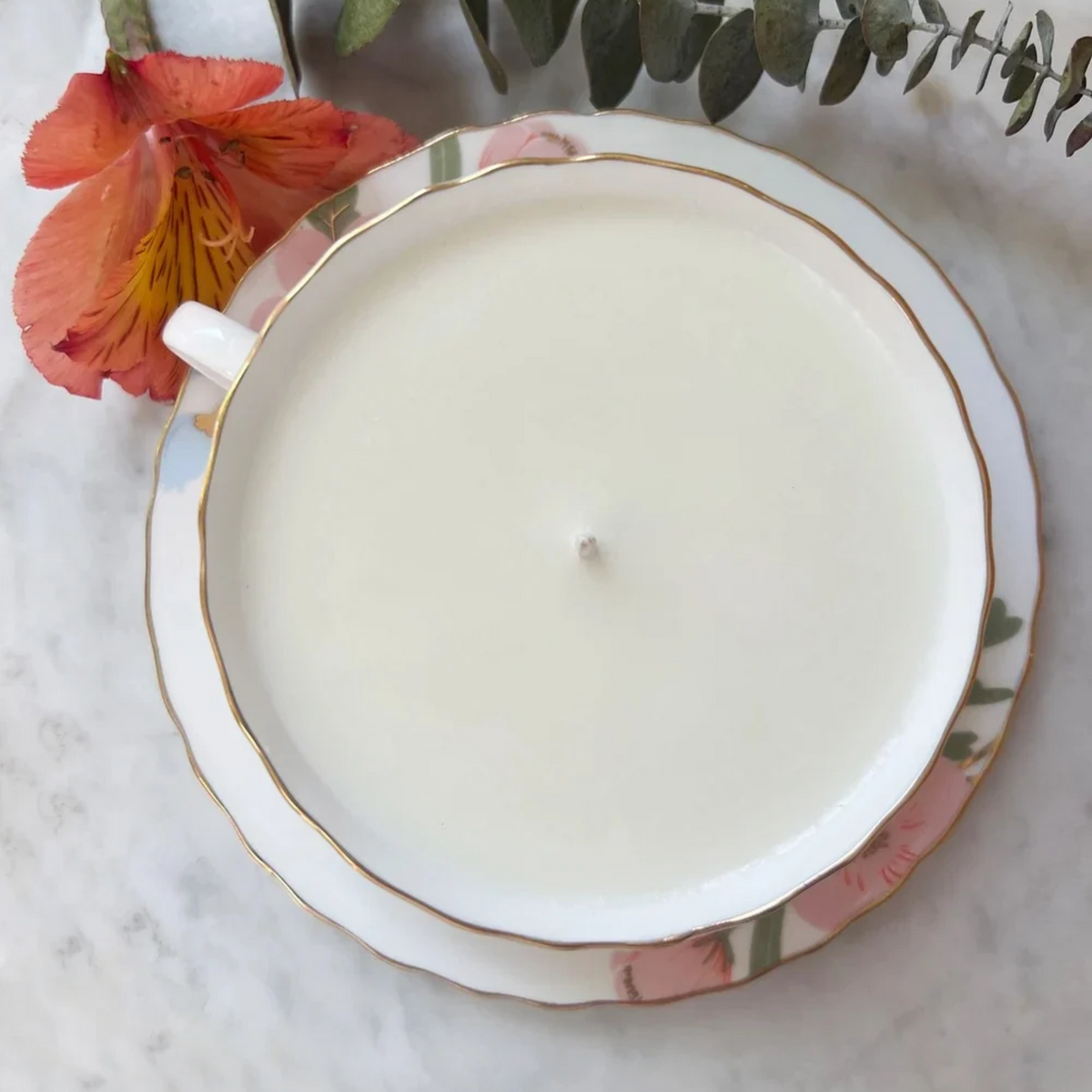 Mimosa Flower and Nectarine Teacup Candle - Dot & Lil