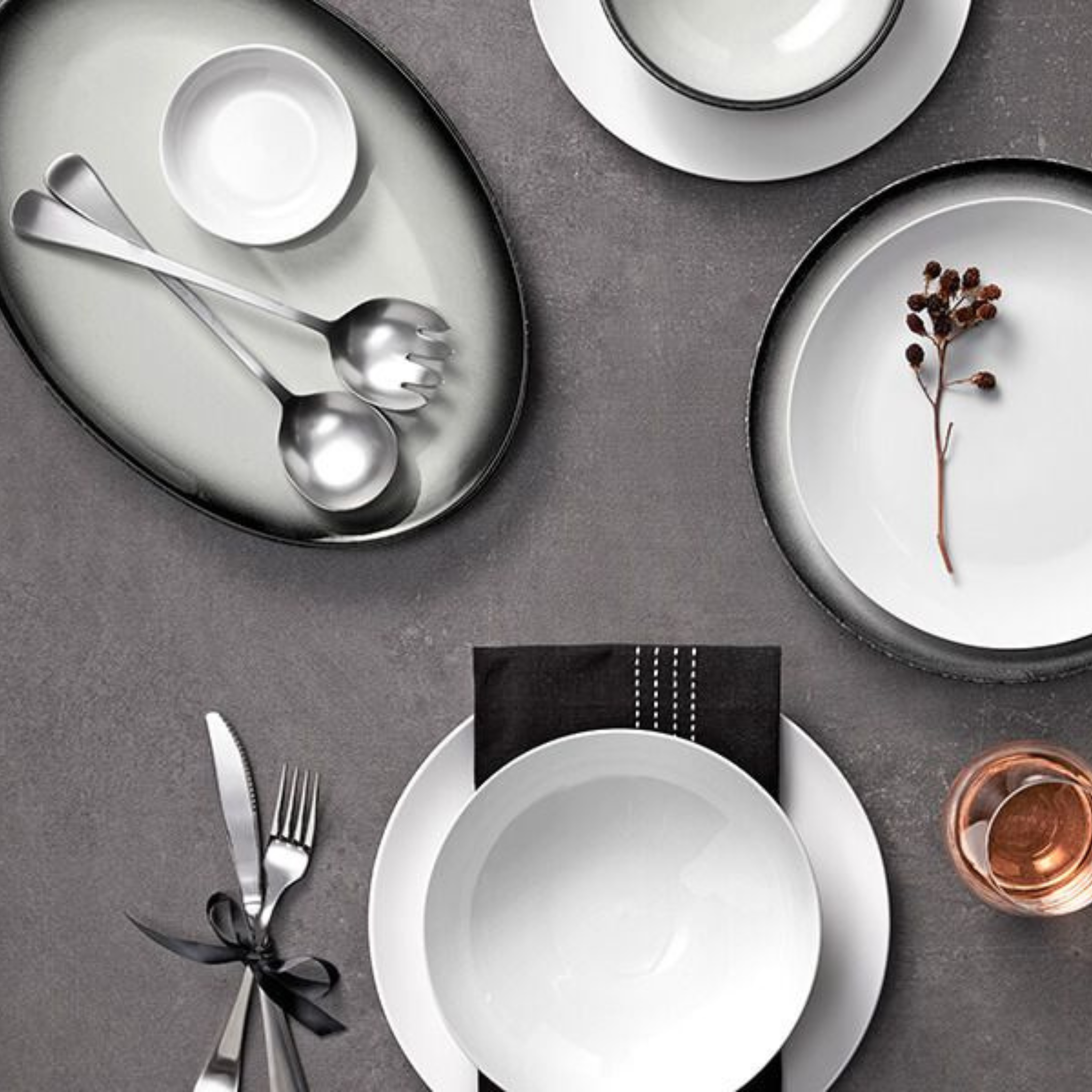 Assiette ovale Caviar Granite 30 x 22 cm - Maxwell & Williams