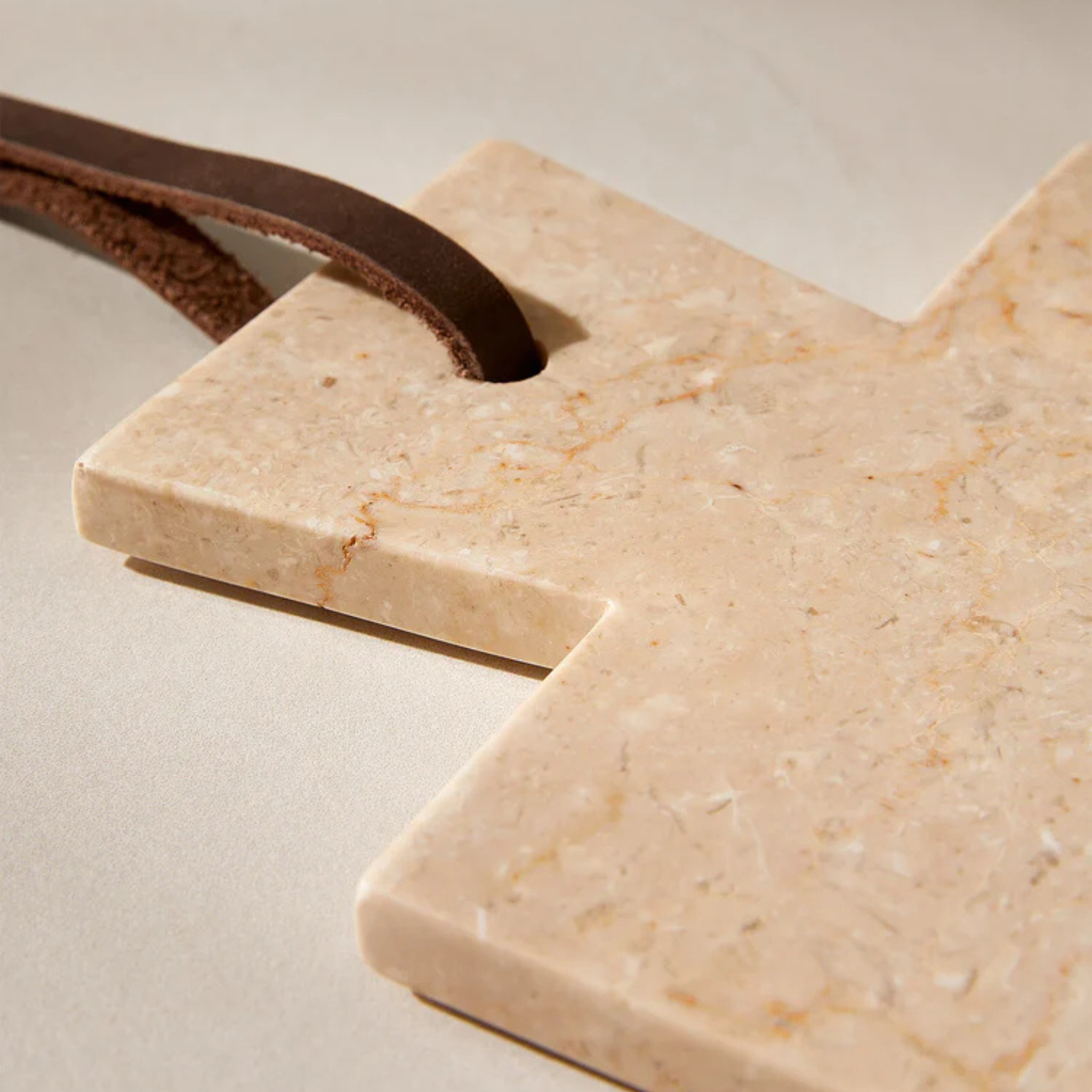 Planche à découper en marbre blanc et bois de teck 35 cm - Crusoë