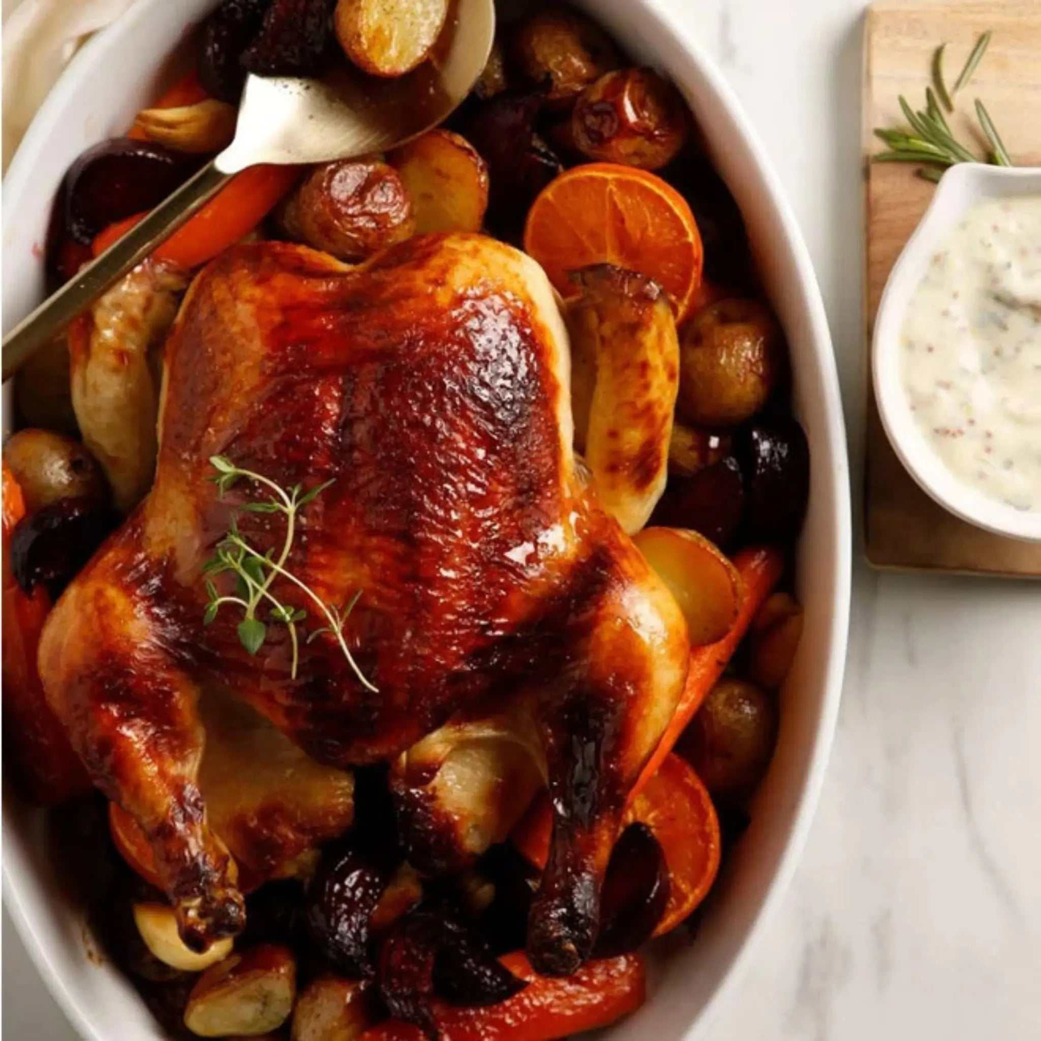 Cuisiner l'hiver cookbook by Cassandra Loignon with cozy winter recipes and seasonal menus