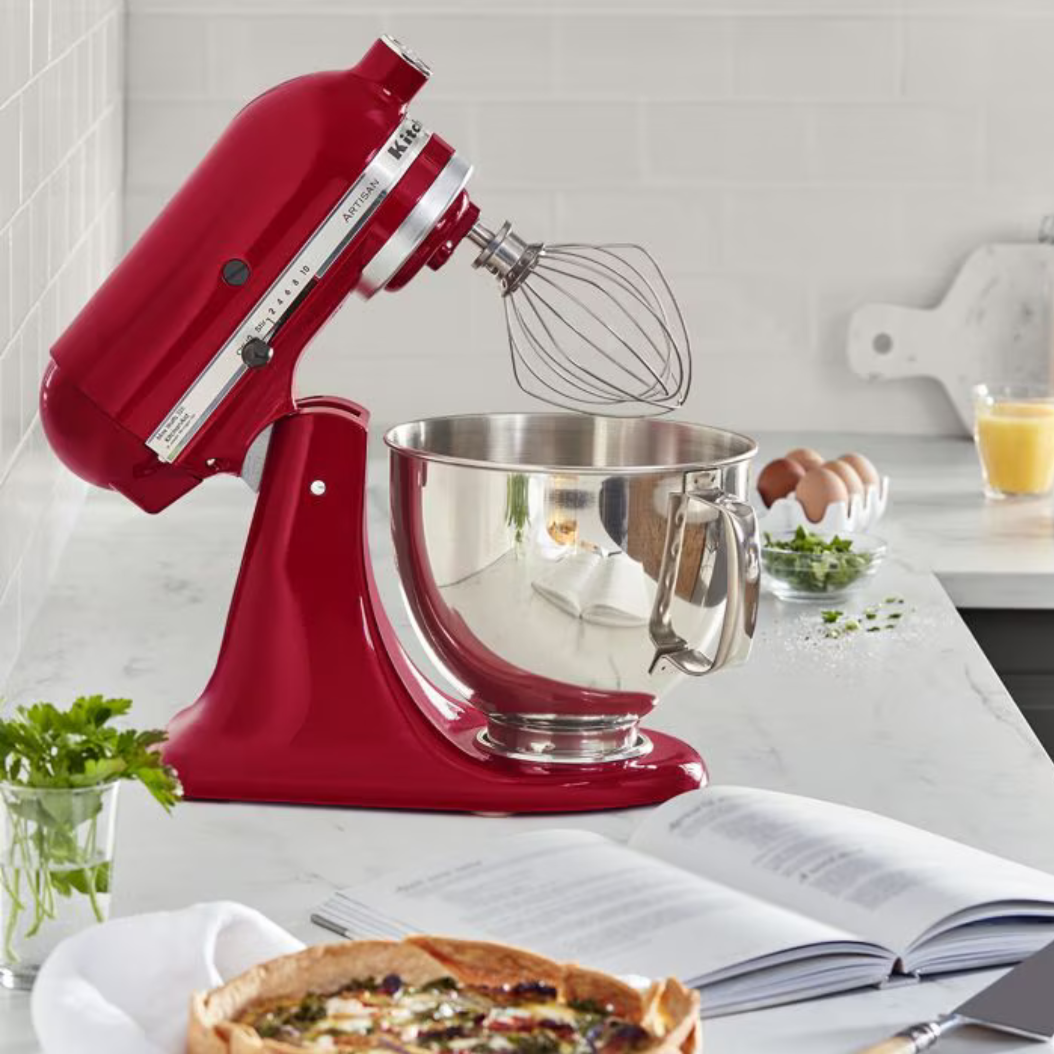 Batteur sur socle Artisan® à tête inclinable rouge 5 pintes – KitchenAid KitchenAid