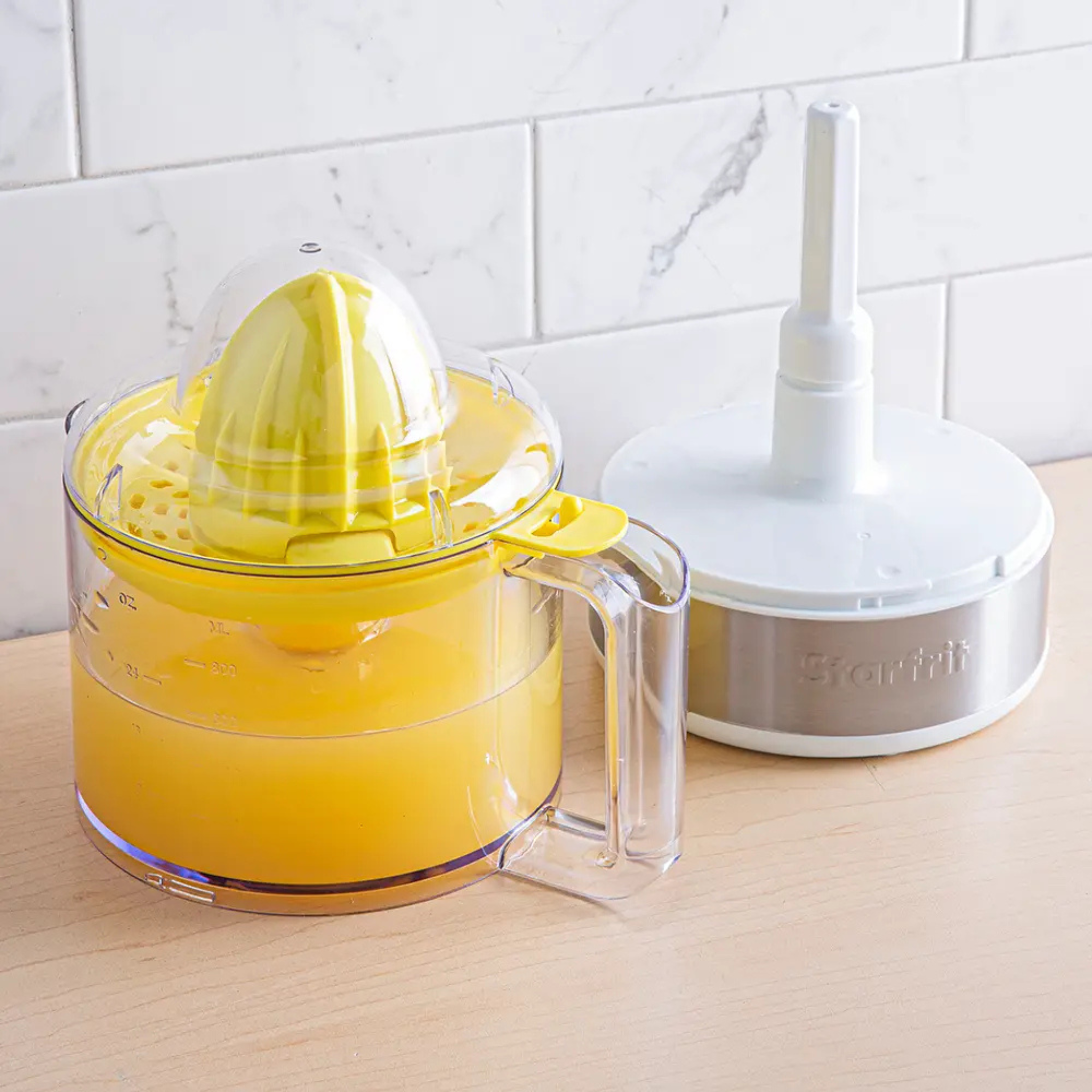 Presse-agrumes électrique - Starfrit Starfrit