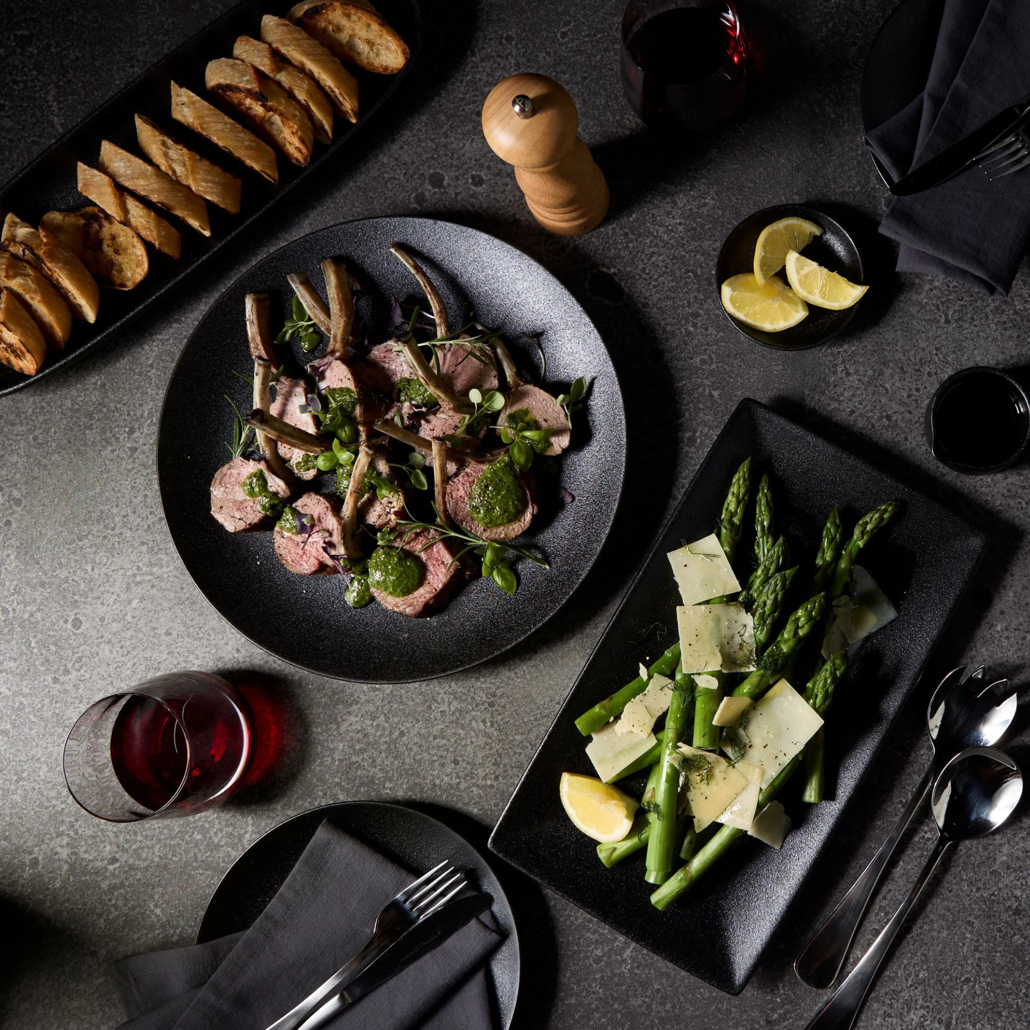 Assiette Caviar 30 cm - Maxwell & Williams