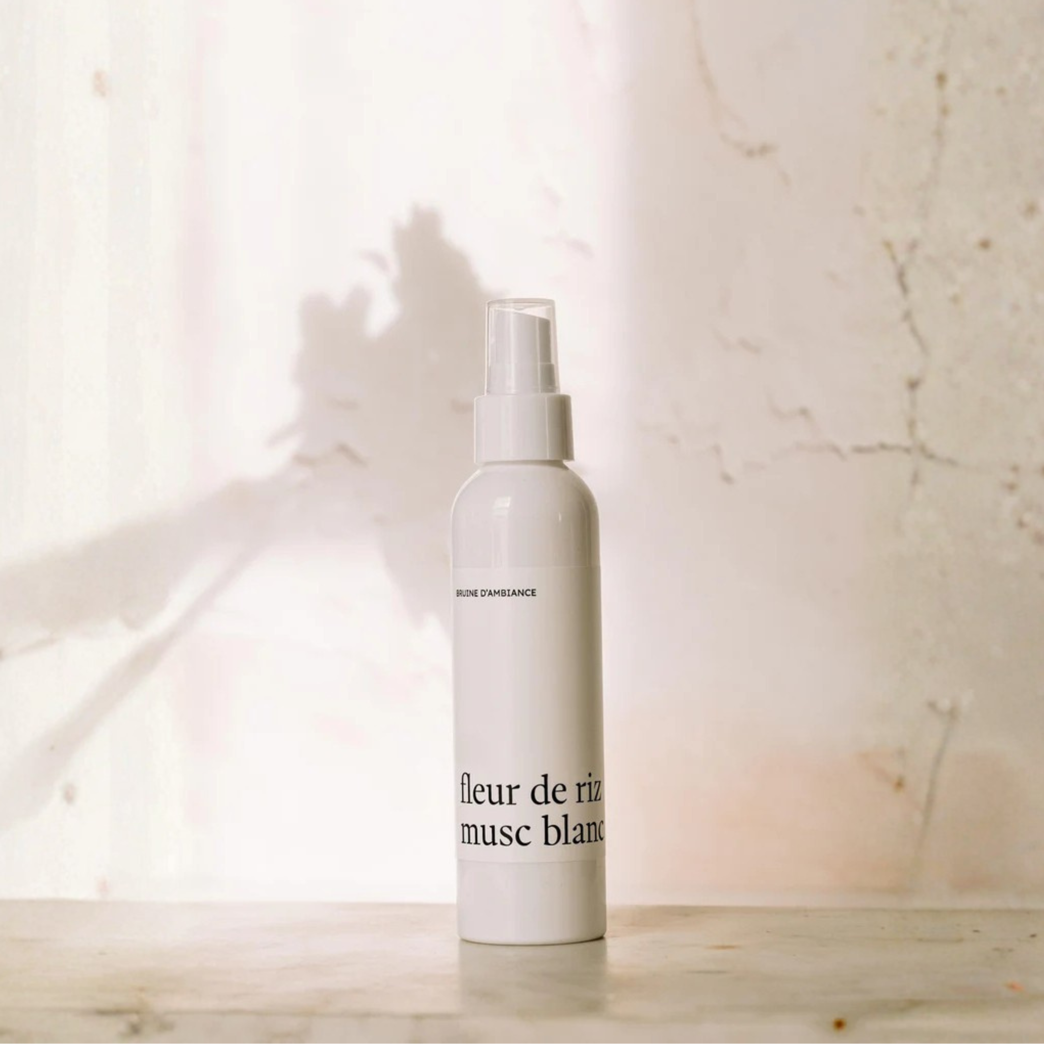 Bruine d'ambiance Fleur de riz et musc blanc 145 ml pour une atmosphère fraîche et réconfortante