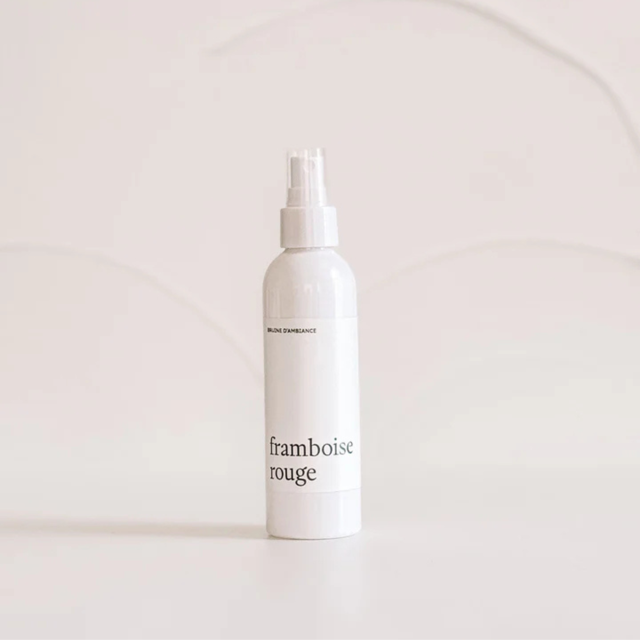 Bruine d'ambiance Framboise rouge 145 ml candle with fruity, refreshing raspberry scent by Marée Chandelles