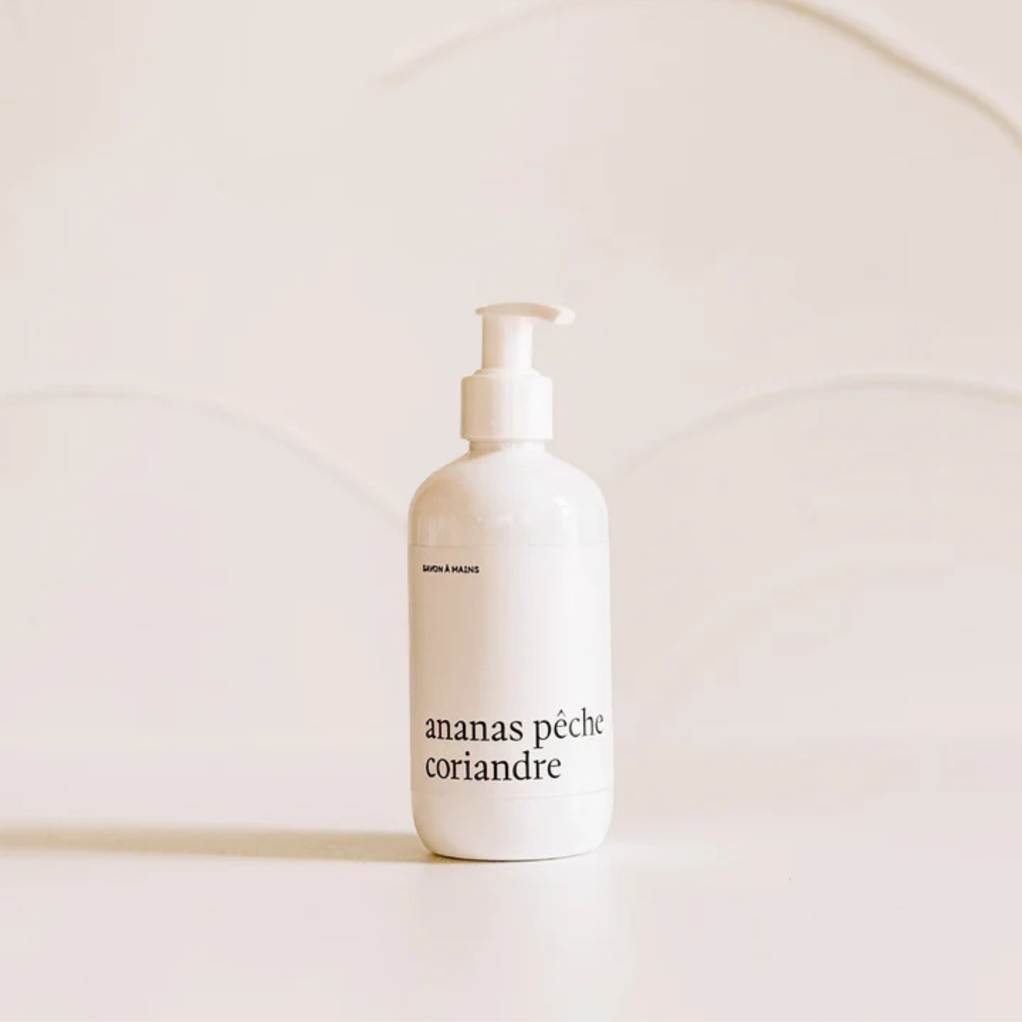 Savon à main exotique ananas, pêche et coriandre hydratant et parfumé par Marée Chandelles