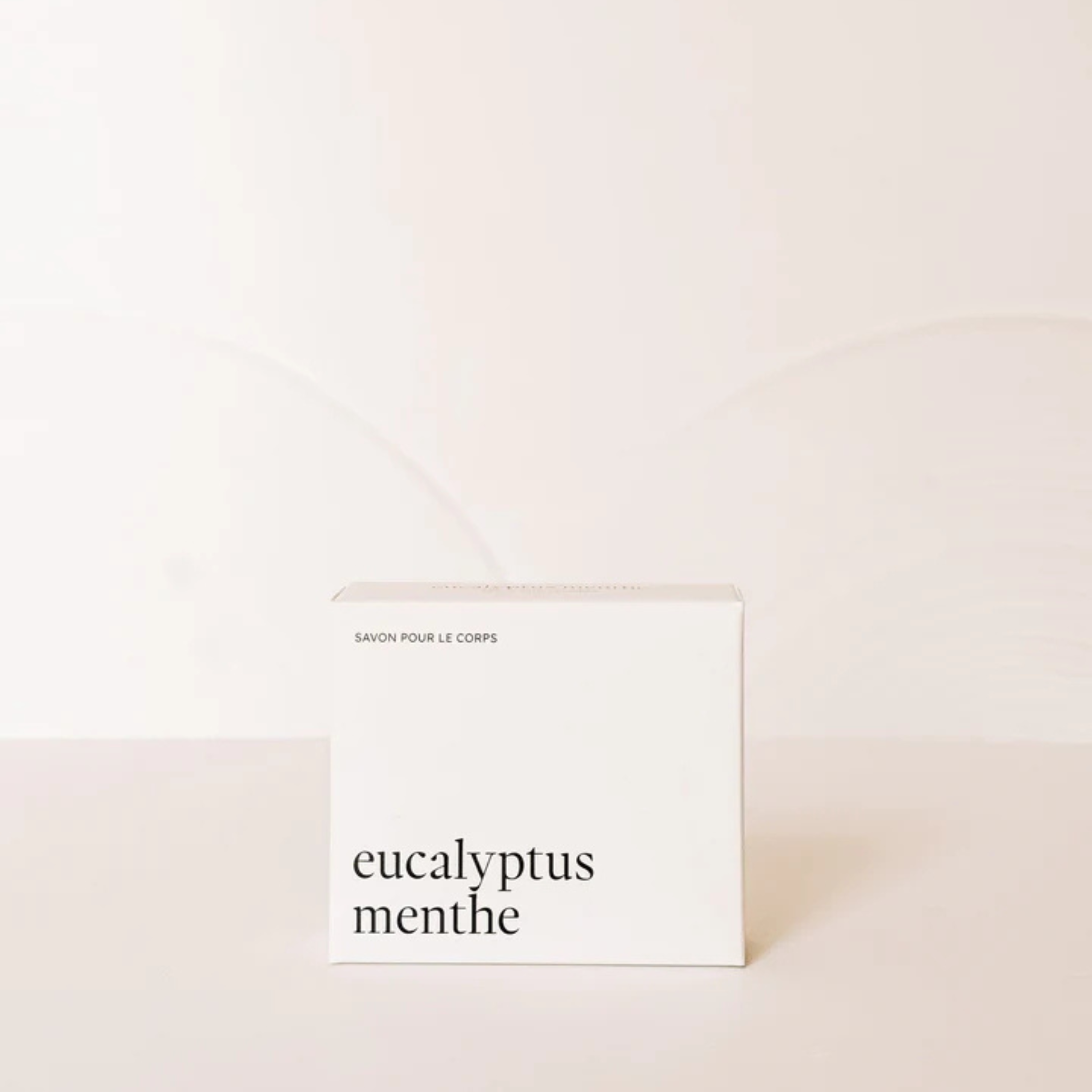 Barre de savon eucalyptus et menthe naturelle et biodégradable de 115 g par Marée Chandelles