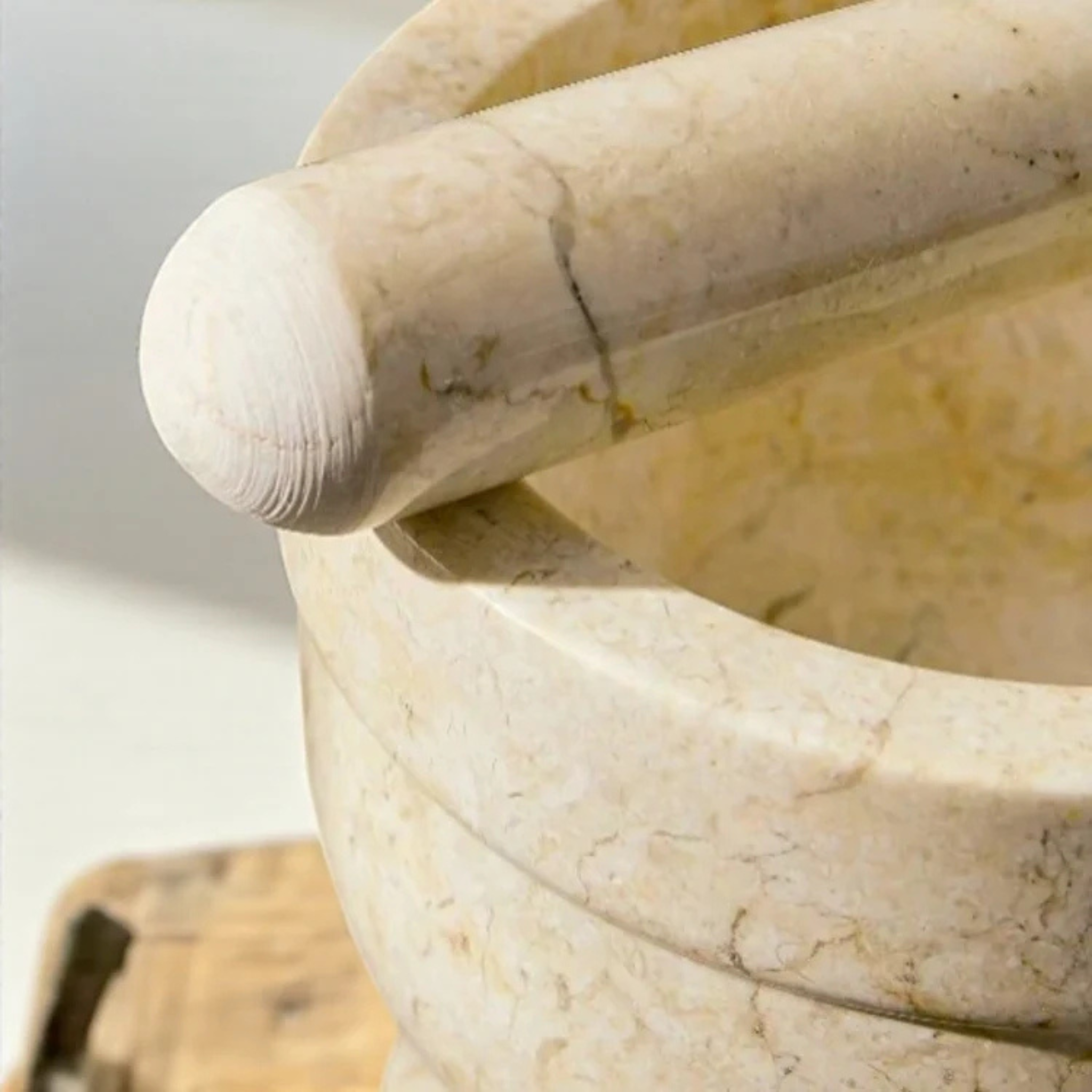 Cream marble mortar and pestle - Crusoe