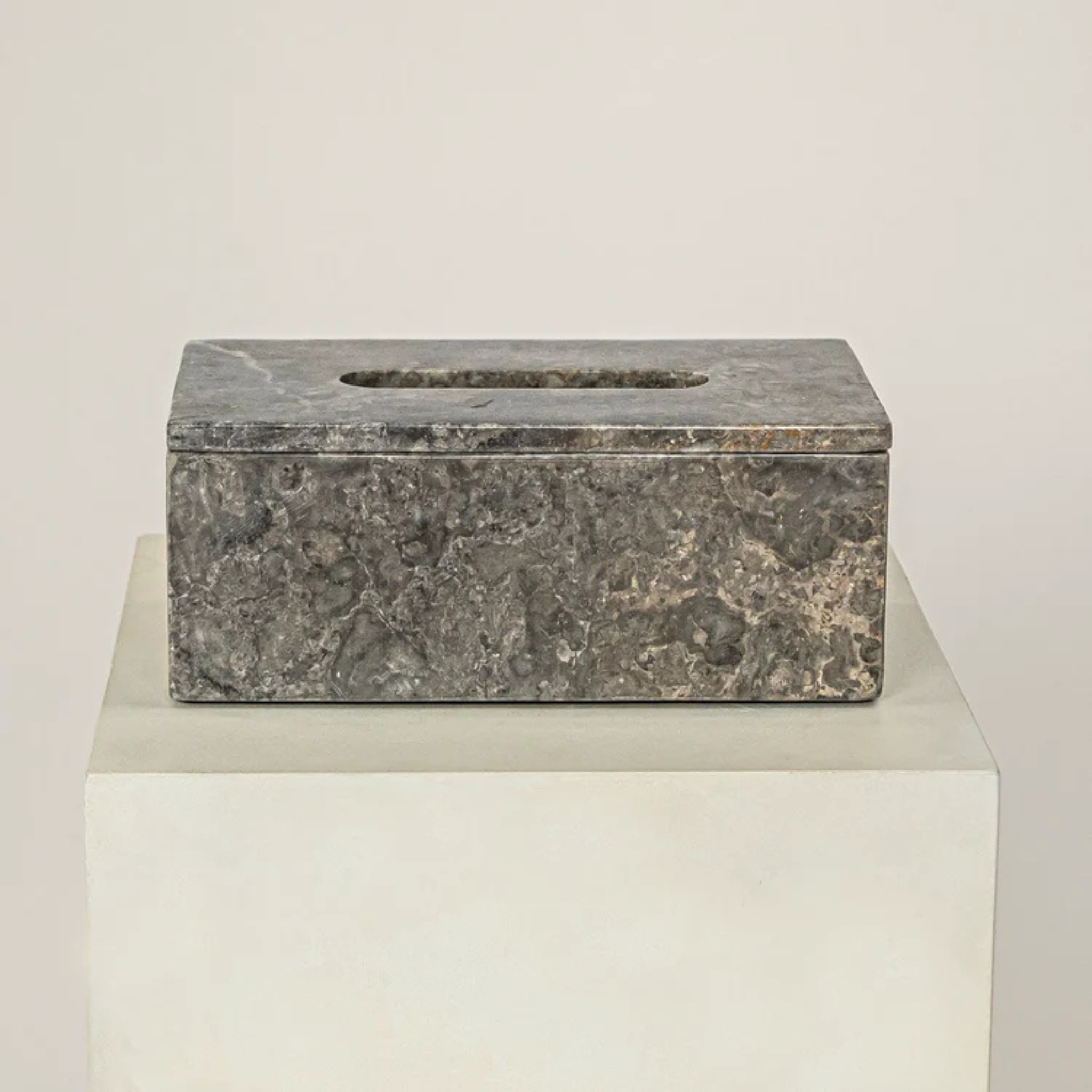 Boîte à mouchoirs en marbre gris massif élégant et fonctionnel avec ouverture ovale