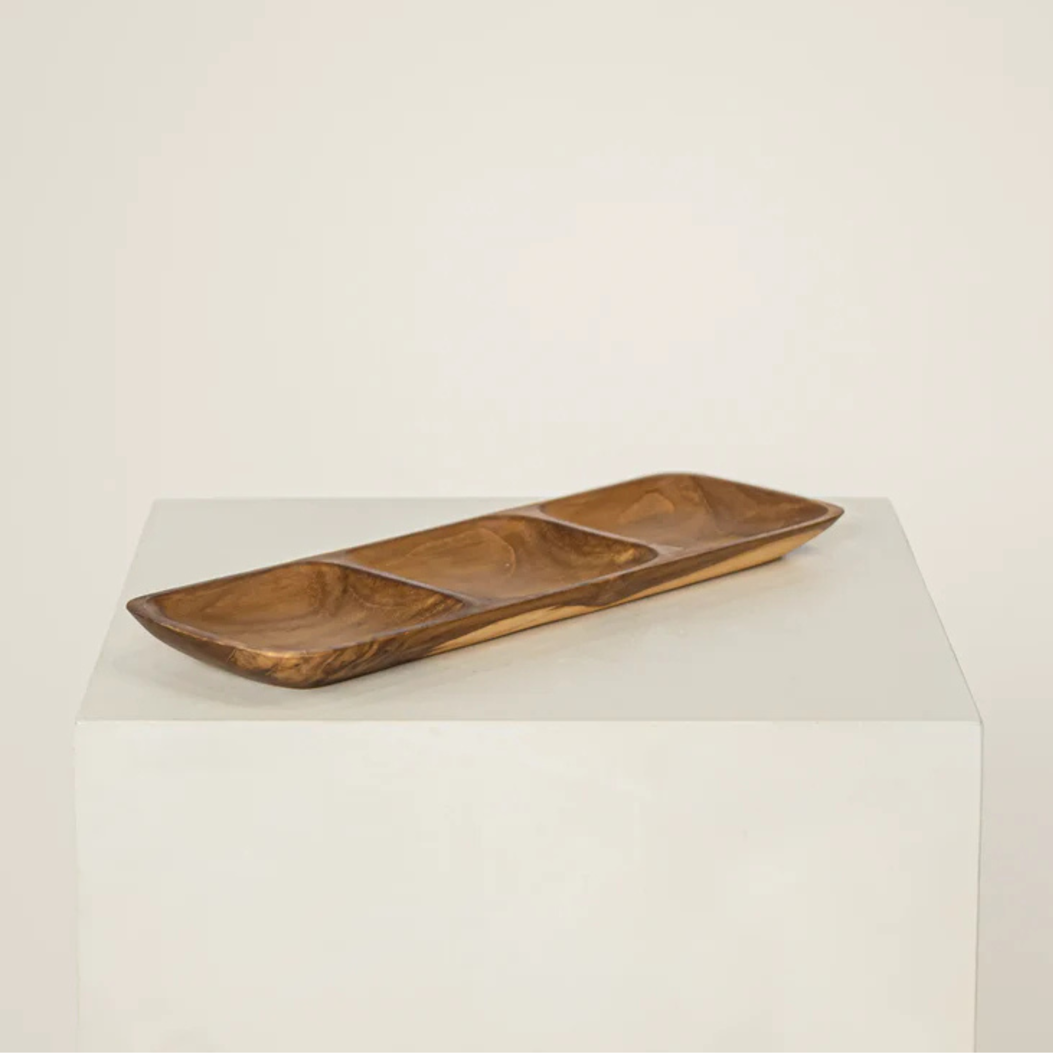 Plat de service en bois de teck sculpté à la main avec trois compartiments de 48 cm