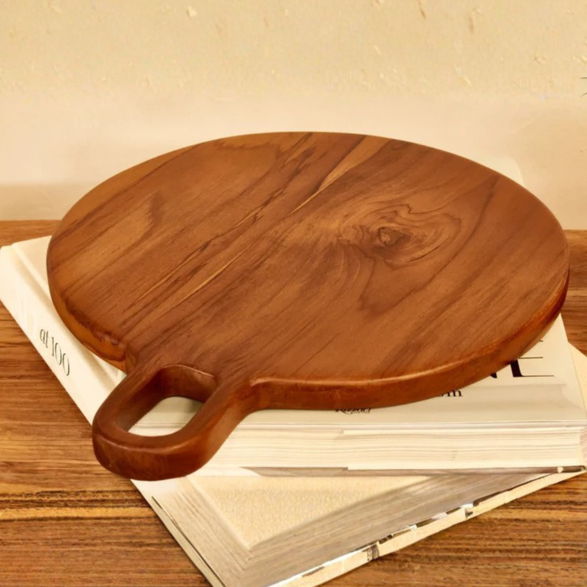 Plateau rond en bois de teck de 35 cm pour servir pizzas et fromages