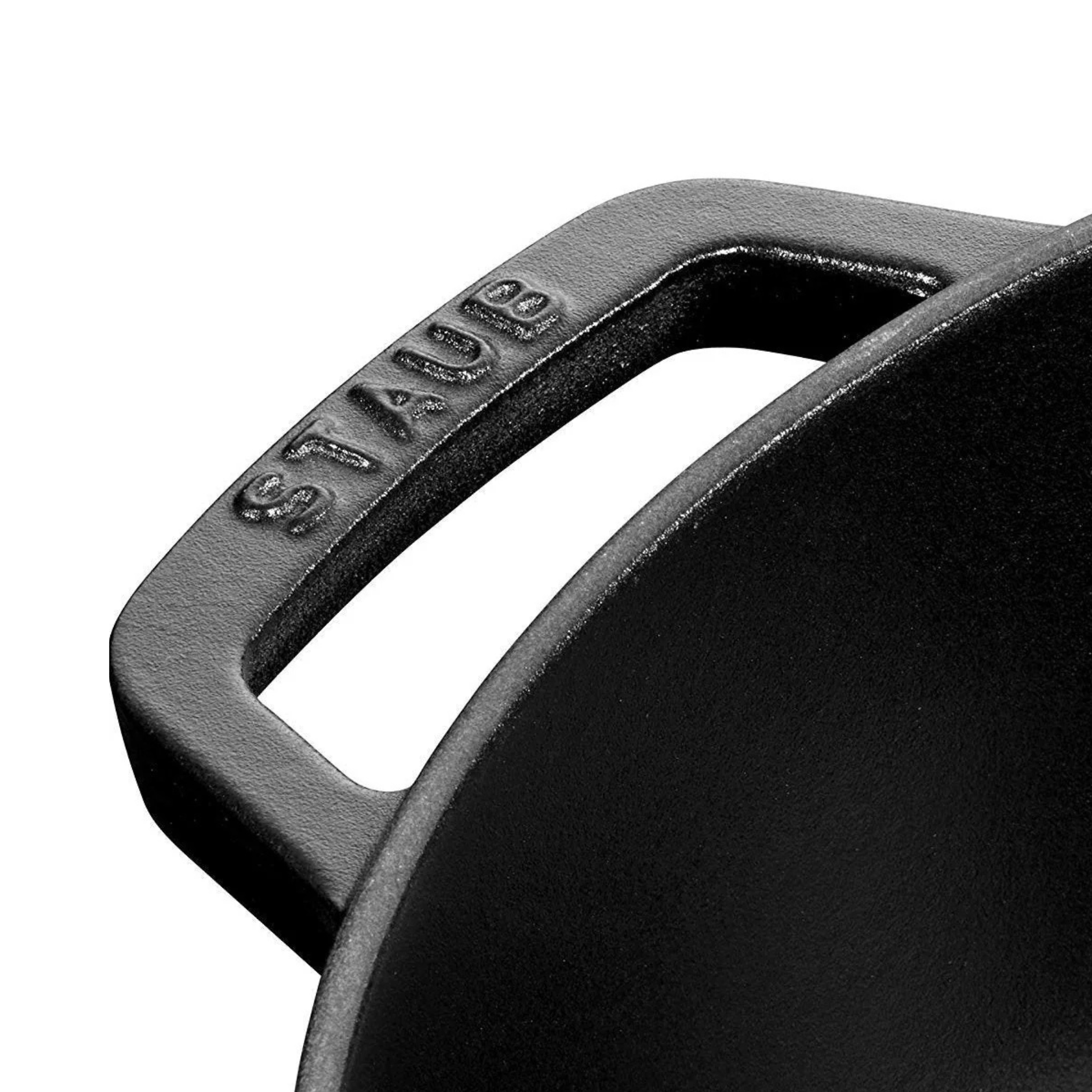 Braisière ronde en fonte noire 3,7 L – Staub 