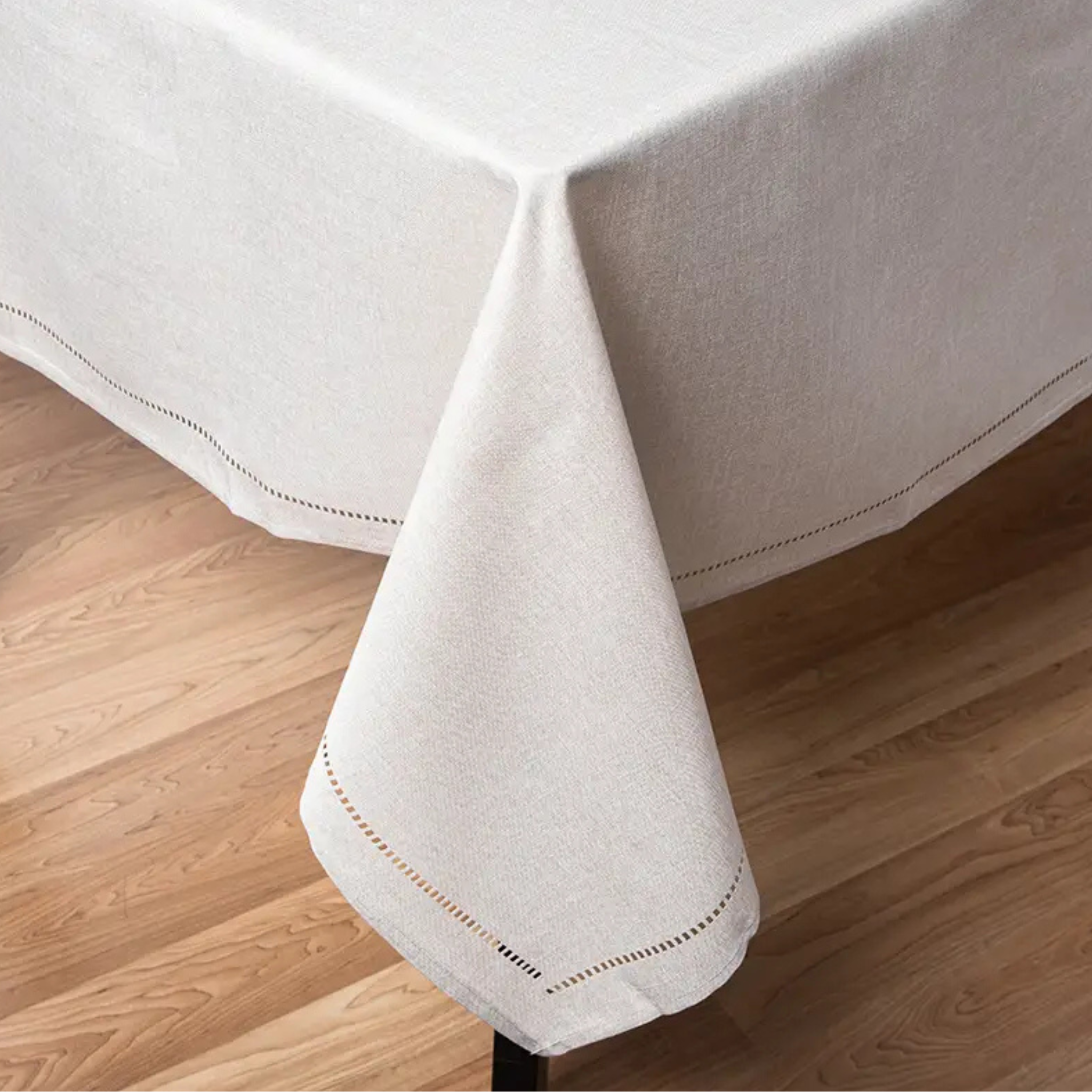 Nappe à fini en lin crème 60 x 120 po 