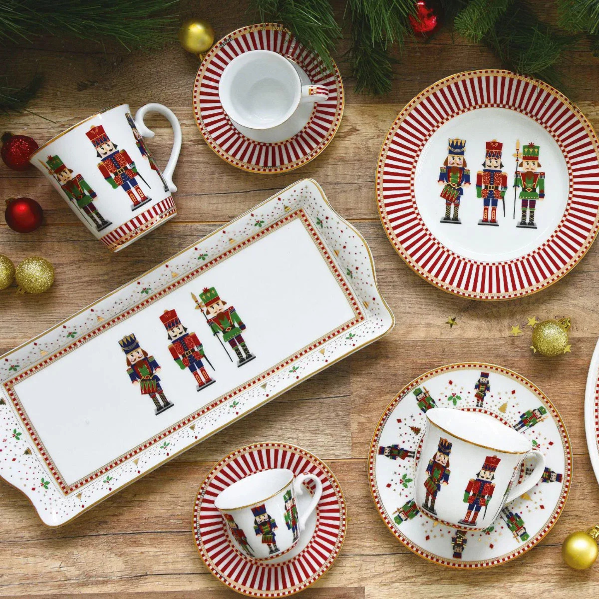 Plateau de service casse-noisette 35 x 15 cm