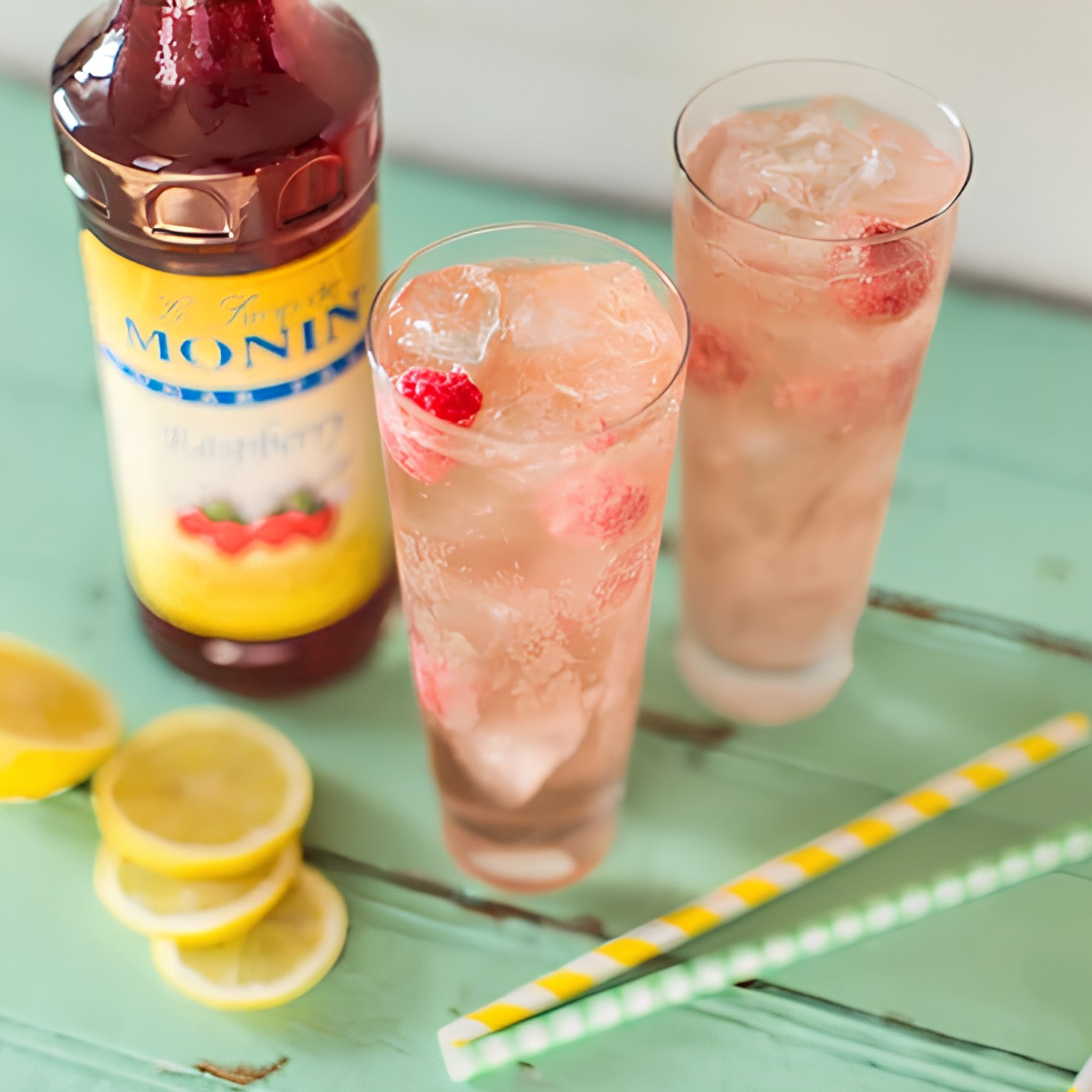 Sugar-free Raspberry Syrup 750 ml - Monin