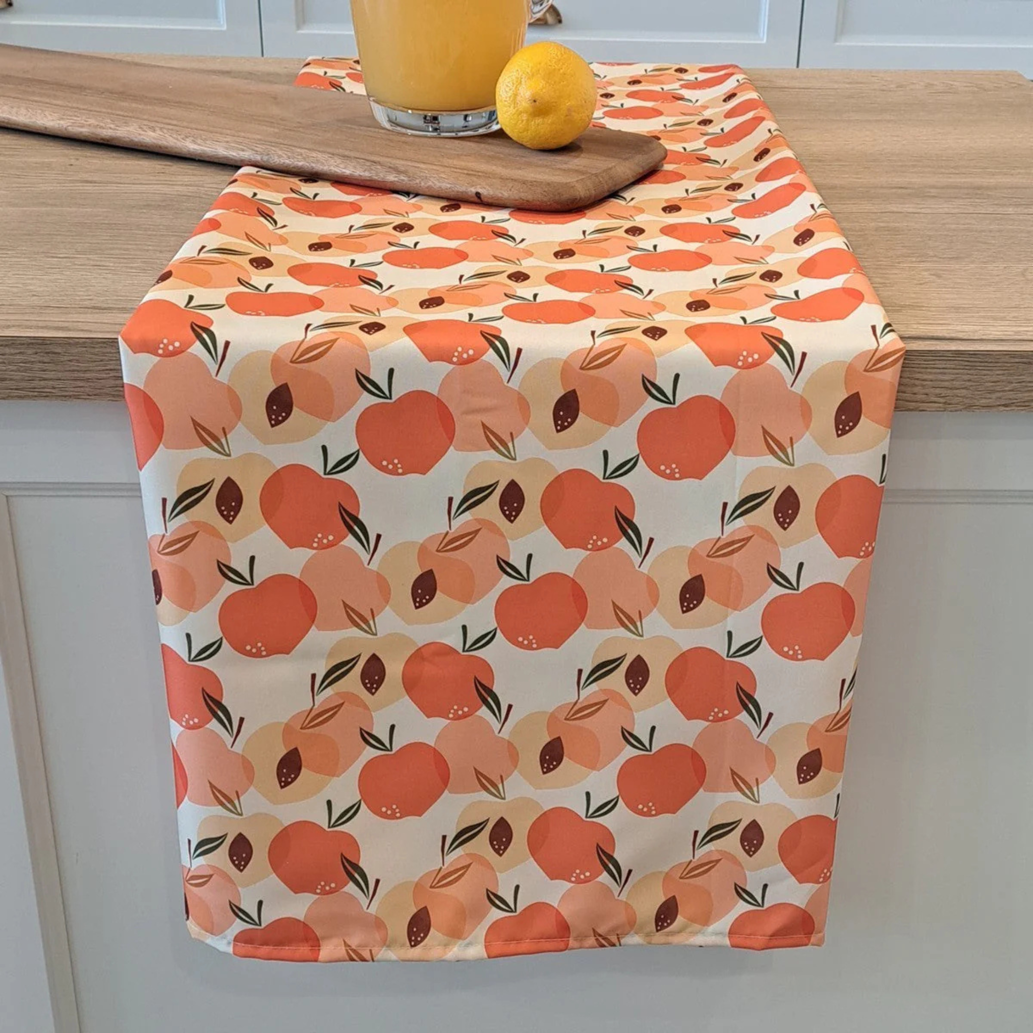 Nappe rectangulaire imprimée de pêches Mignonne 60 x 90 po – Kabane