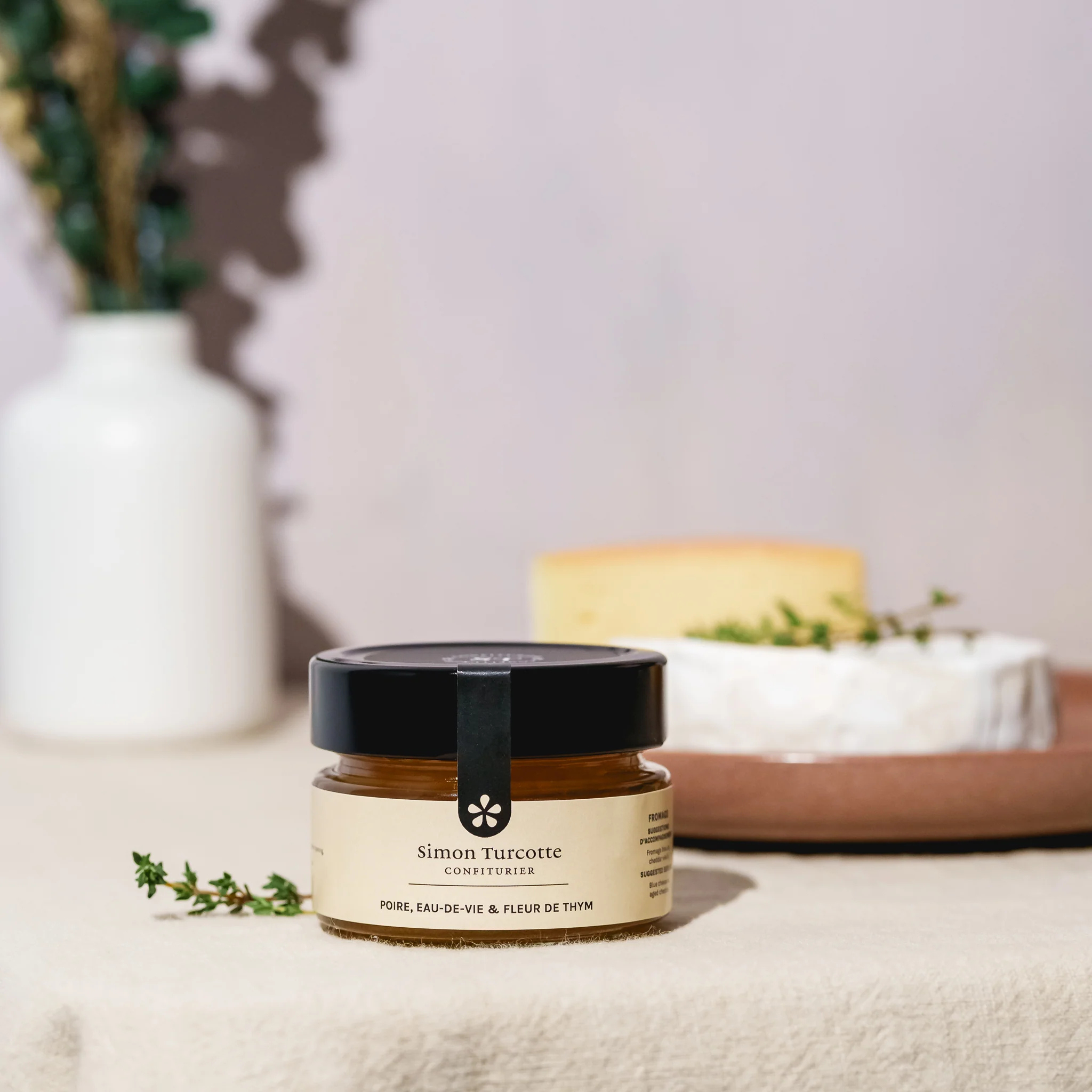 Confiture à fromage poire, eau-de-vie et fleur de thym 125 ml – Simon Turcotte Confiturier
