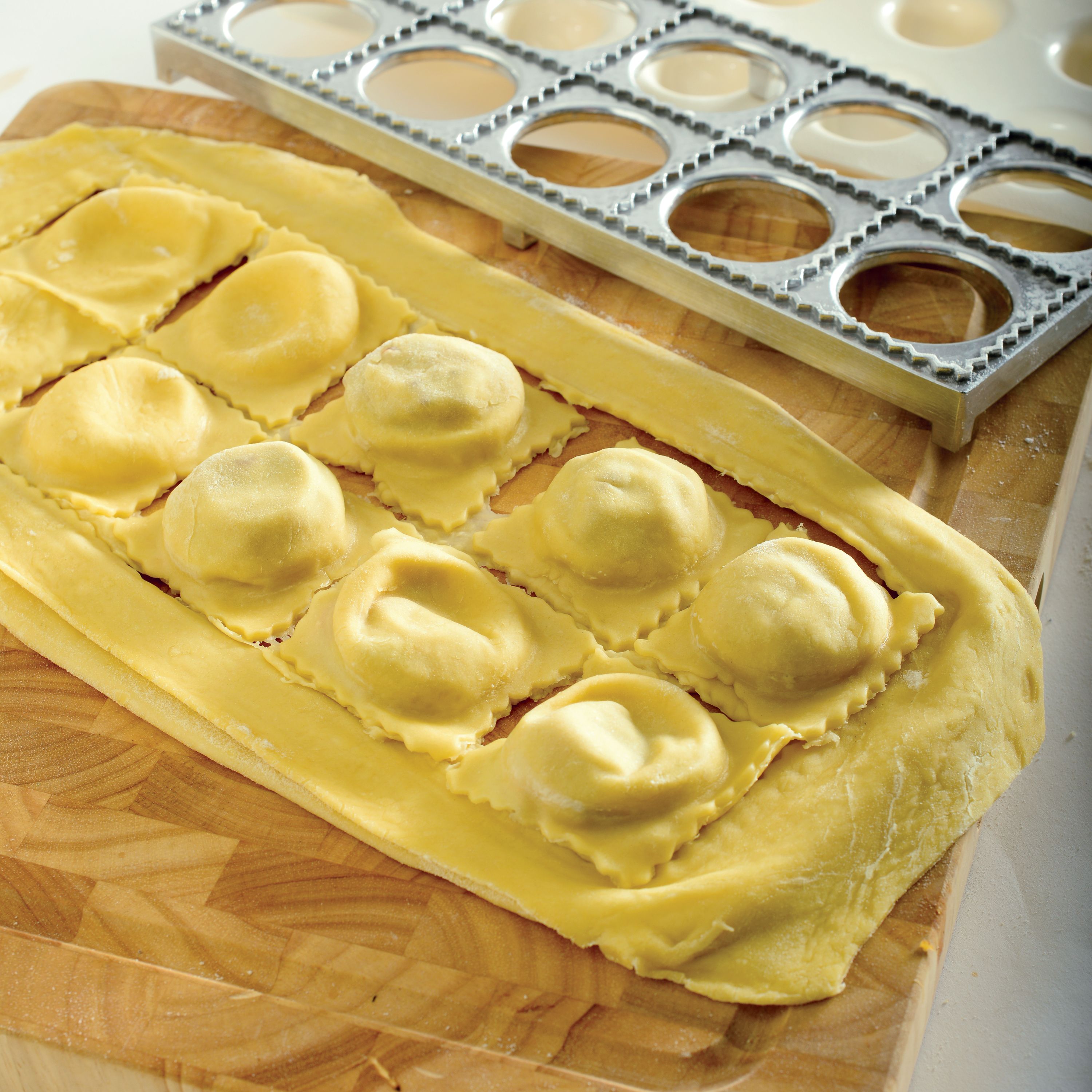 Moule à ravioli jumbo en inox et silicone