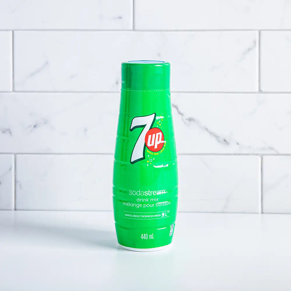 7-UP Flavored Drink Mix Bottle 440 ML