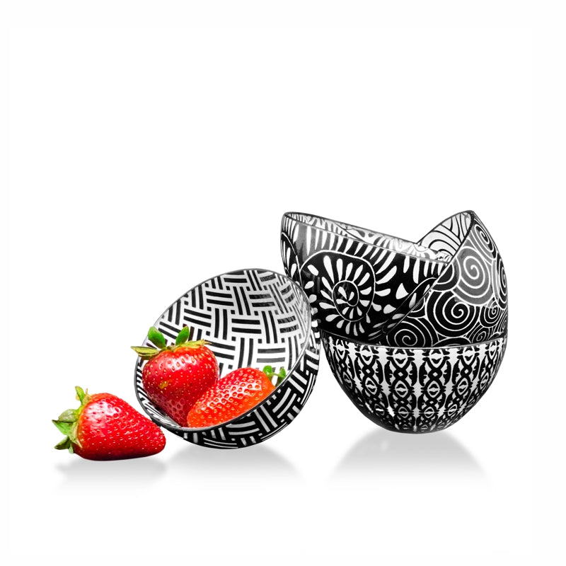 Black and white 200ml dipping bowl with various patterns - BIA