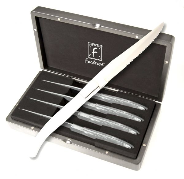 Ensemble de 4 couteaux à steak blanc avec coffret - Fortessa